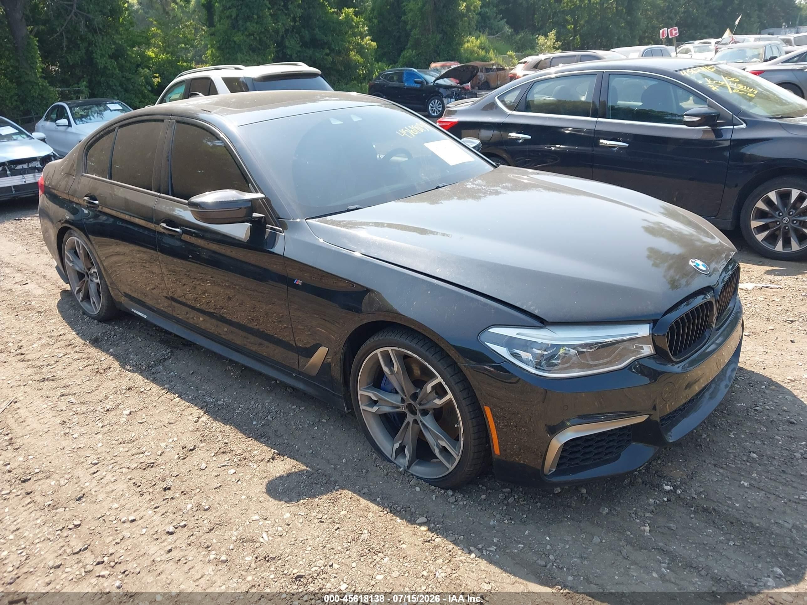 2019 BMW 5 Series M550i xDrive, VIN WBAJB9C59KB289054 — Front end