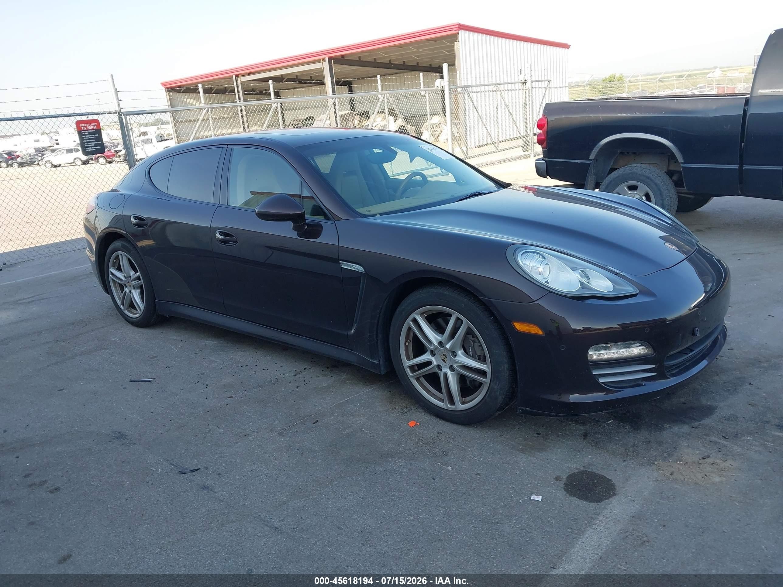 2011 Porsche Panamera, VIN WP0AA2A71BL011129 — Front end