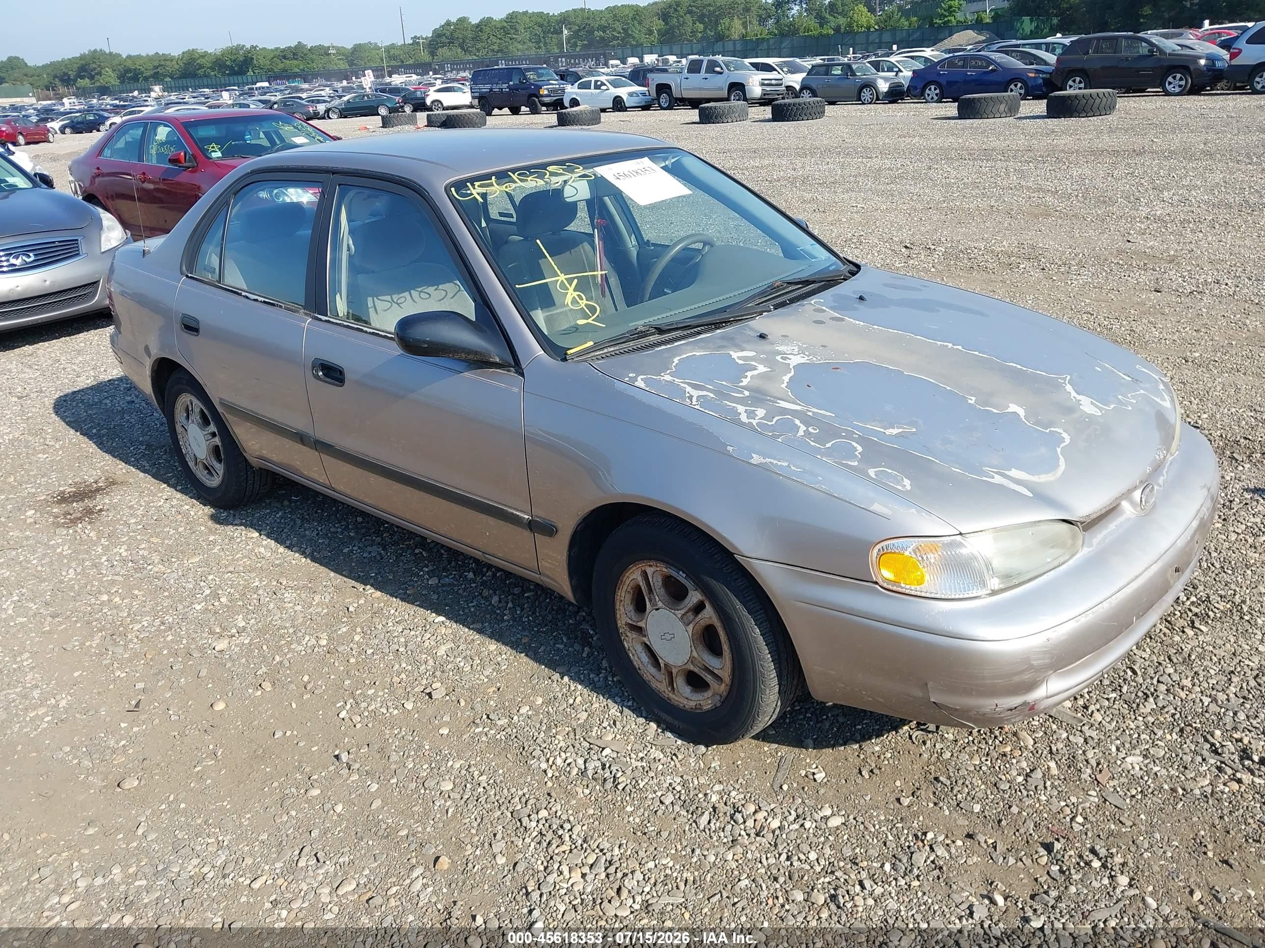 1998 Chevrolet Prizm, VIN 1Y1SK5282WZ405313 — Normal wear