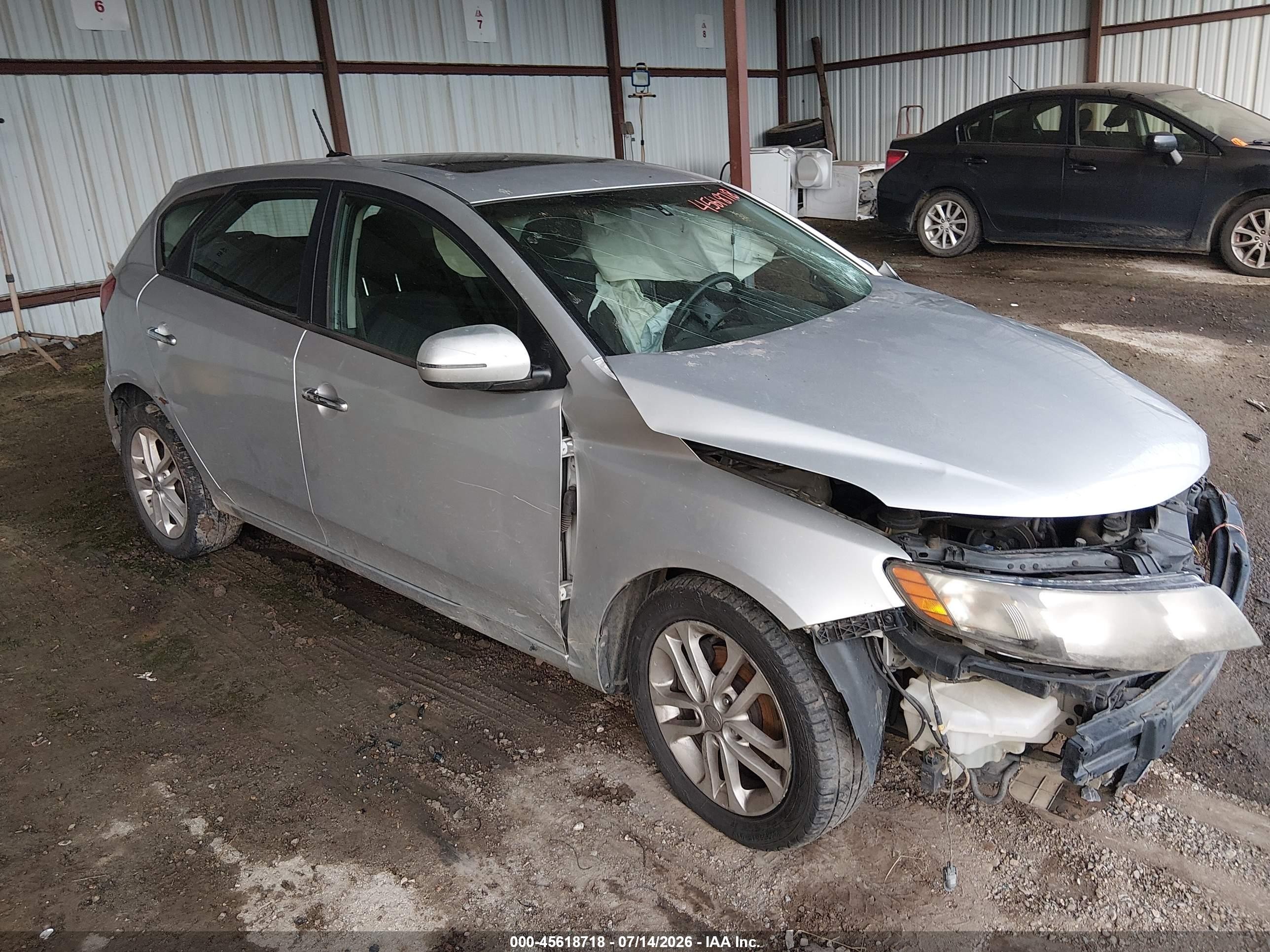 2012 Kia Forte EX, VIN KNAFU5A29C5640479 — Бок