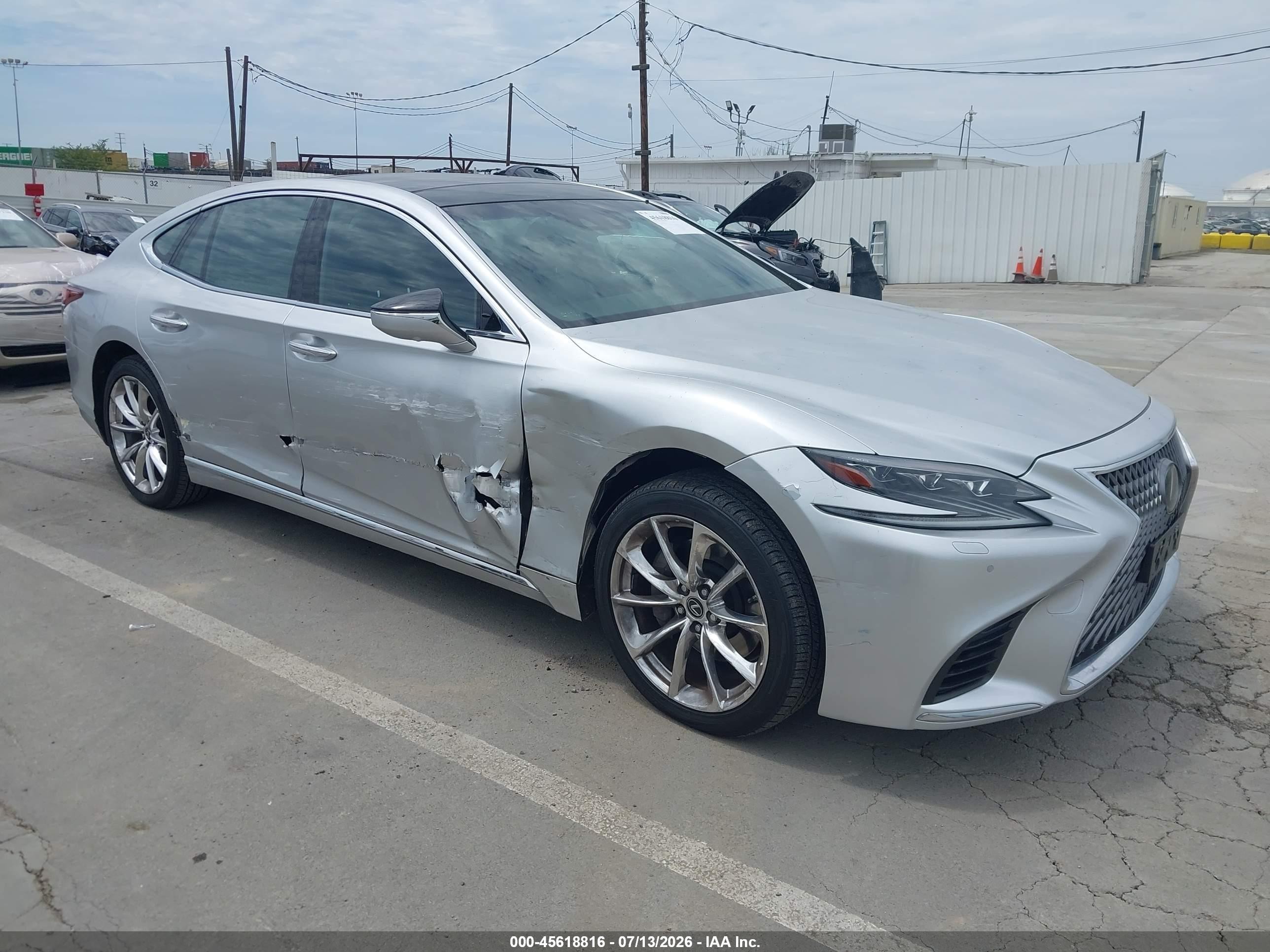 2018 Lexus LS 500, VIN JTHB5LFFXJ5004132 — Side