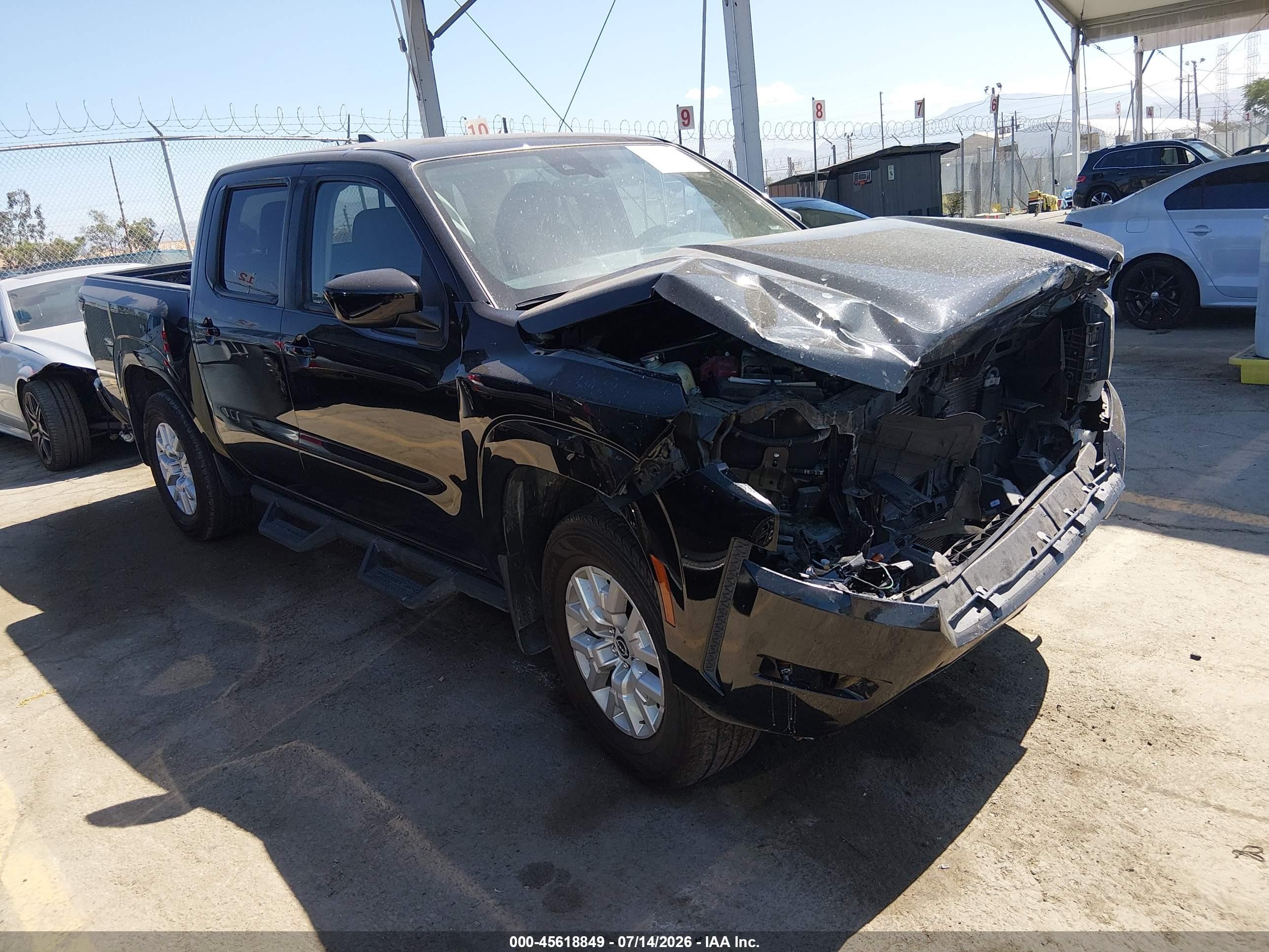 2022 Nissan Frontier Pro-X, VIN 1N6ED1EJ5NN635045 — Перед