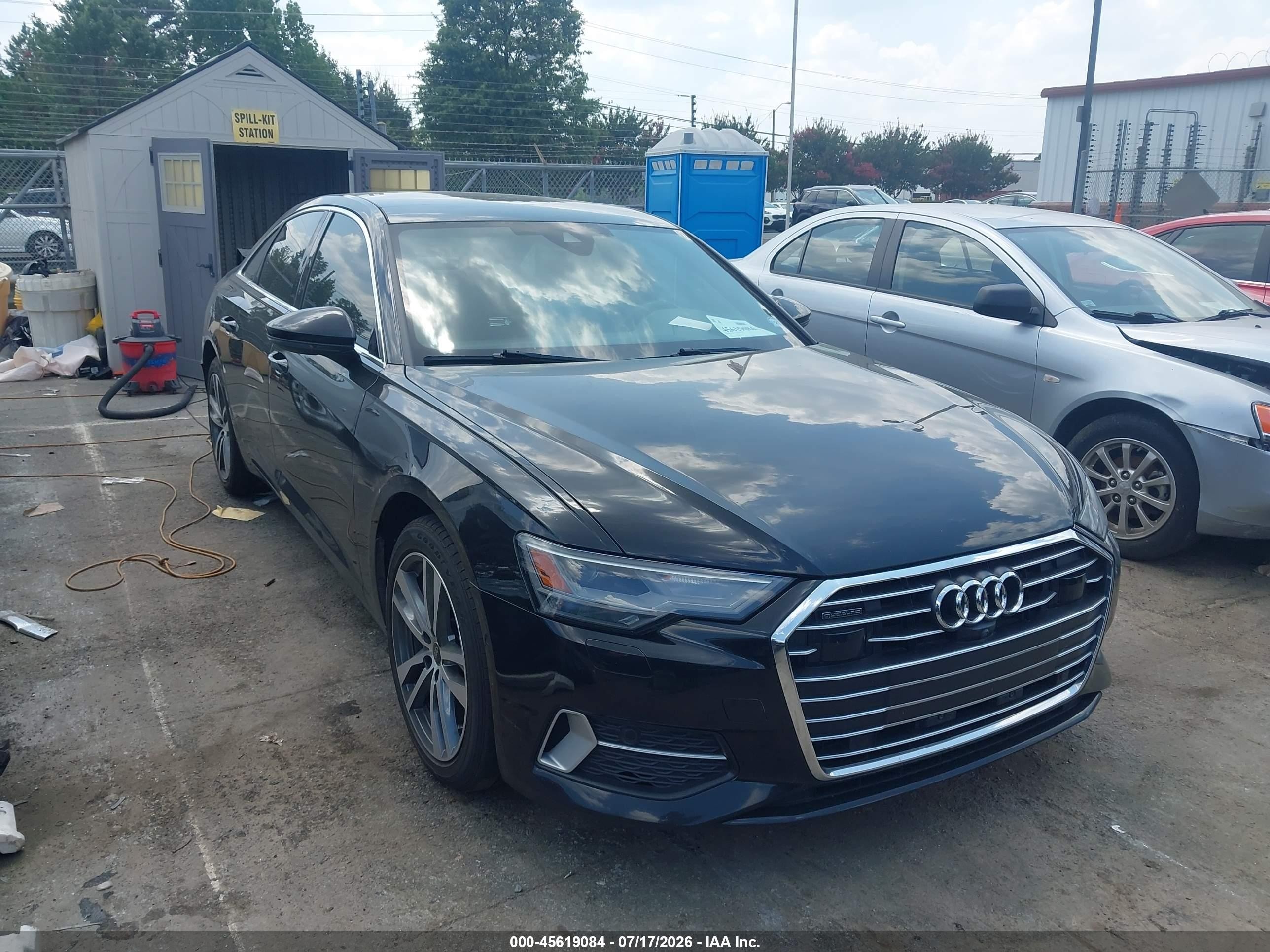2023 Audi A6 Premium, VIN WAUD3BF20PN017498 — Зад