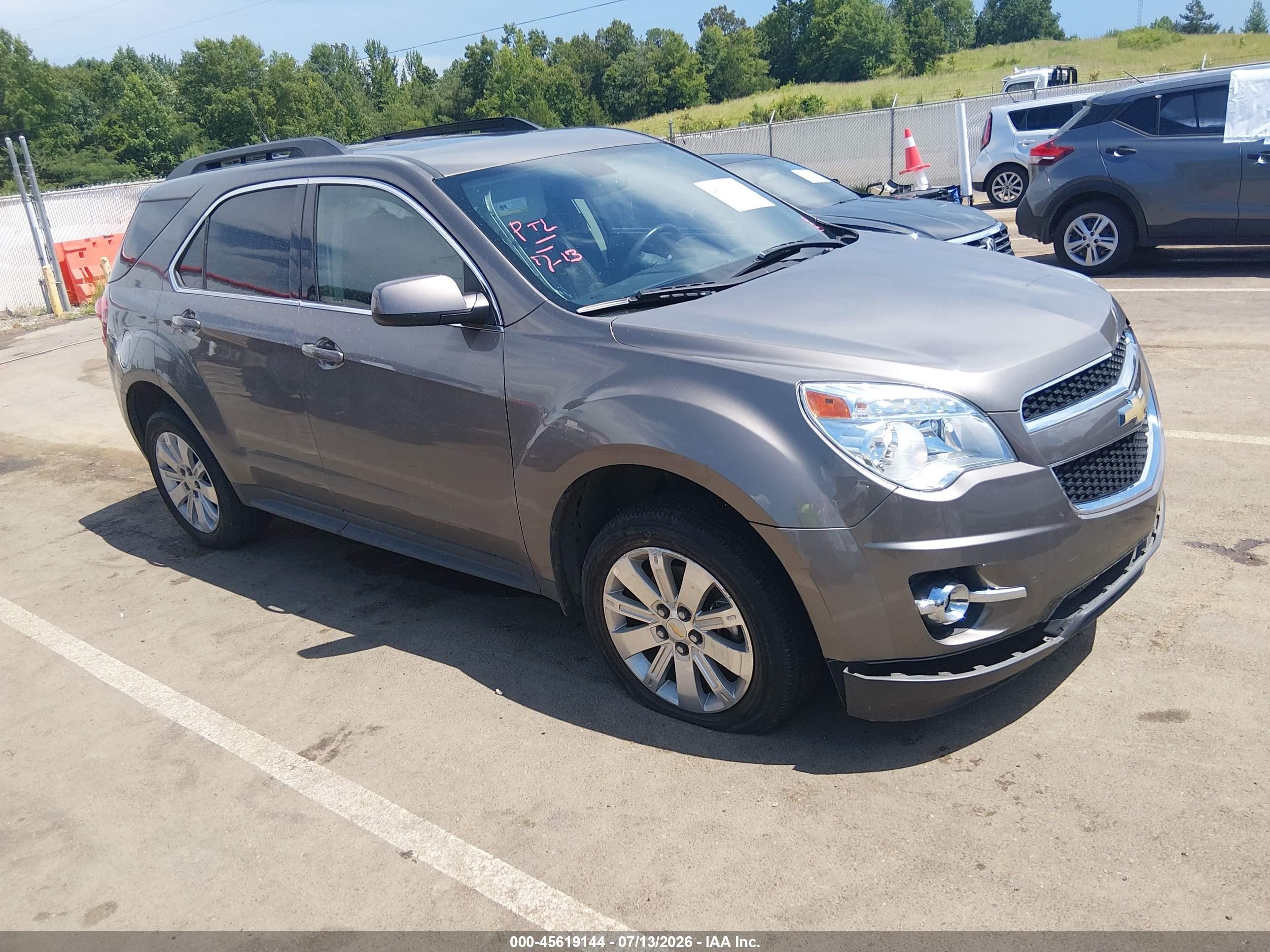 2010 Chevrolet Equinox 2LT, VIN 2CNALPEW1A6308476 — Front end