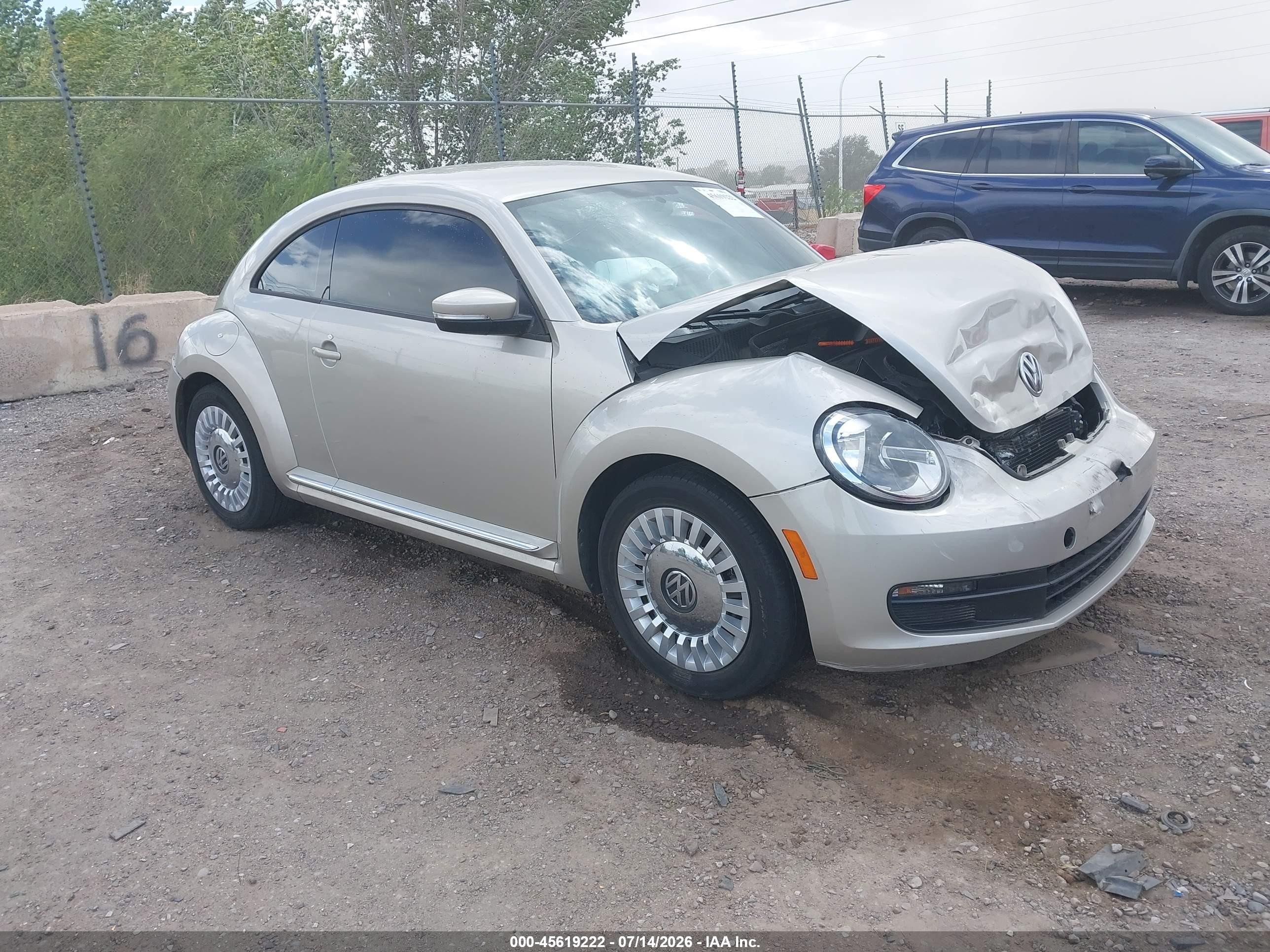 2014 Volkswagen Beetle 1.8T, VIN 3VWJ07ATXEM664992 — All over