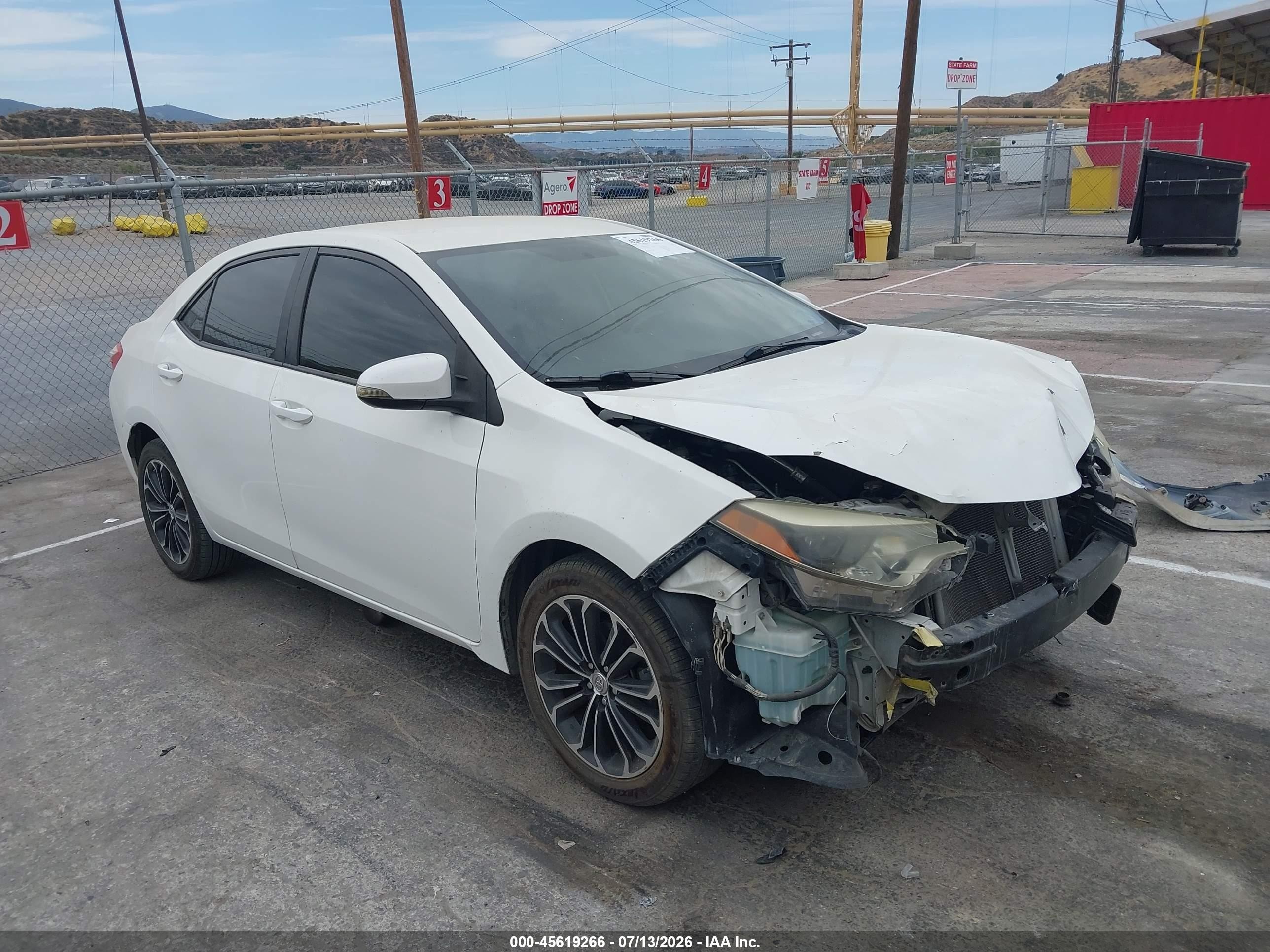 2014 Toyota Corolla S Plus, VIN 5YFBURHE0EP129385 — Front end