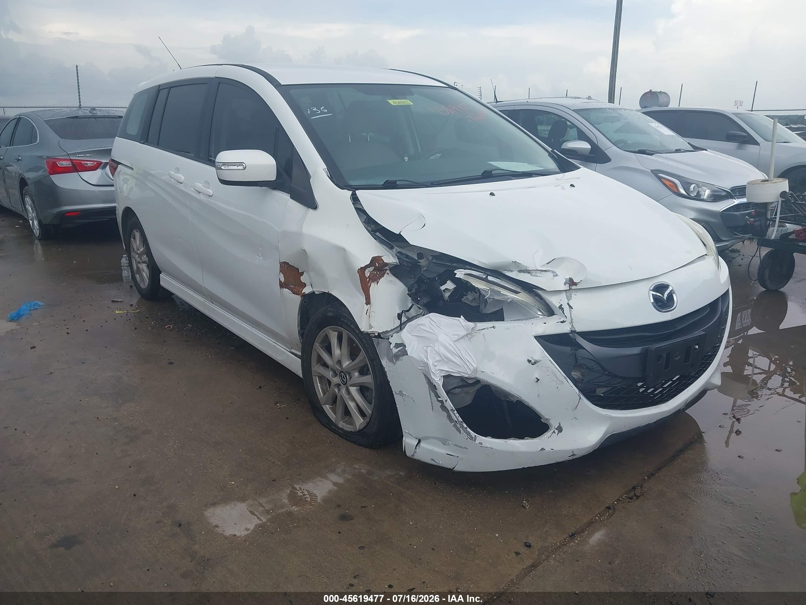 2013 Mazda 5 Touring, VIN JM1CW2CL5D0153329 — Front end