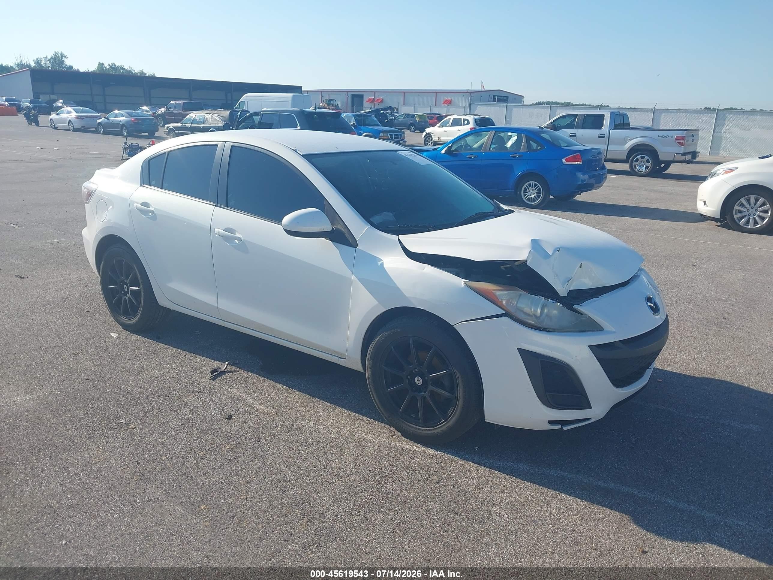 2010 Mazda 3 i Touring, VIN JM1BL1SF2A1336607 — Front end