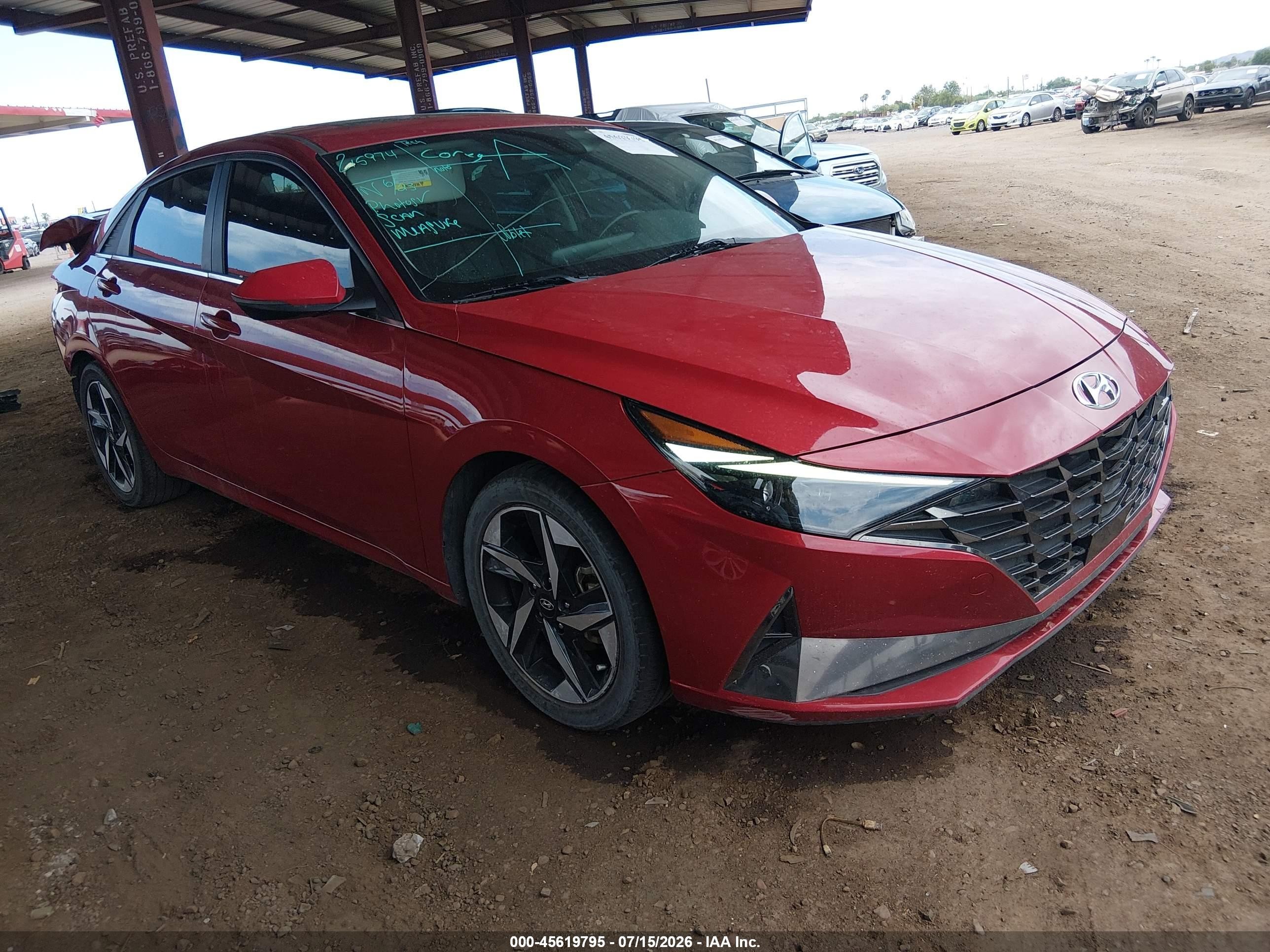 2022 Hyundai Elantra Limited, VIN KMHLN4AJXNU014769 — Rear end