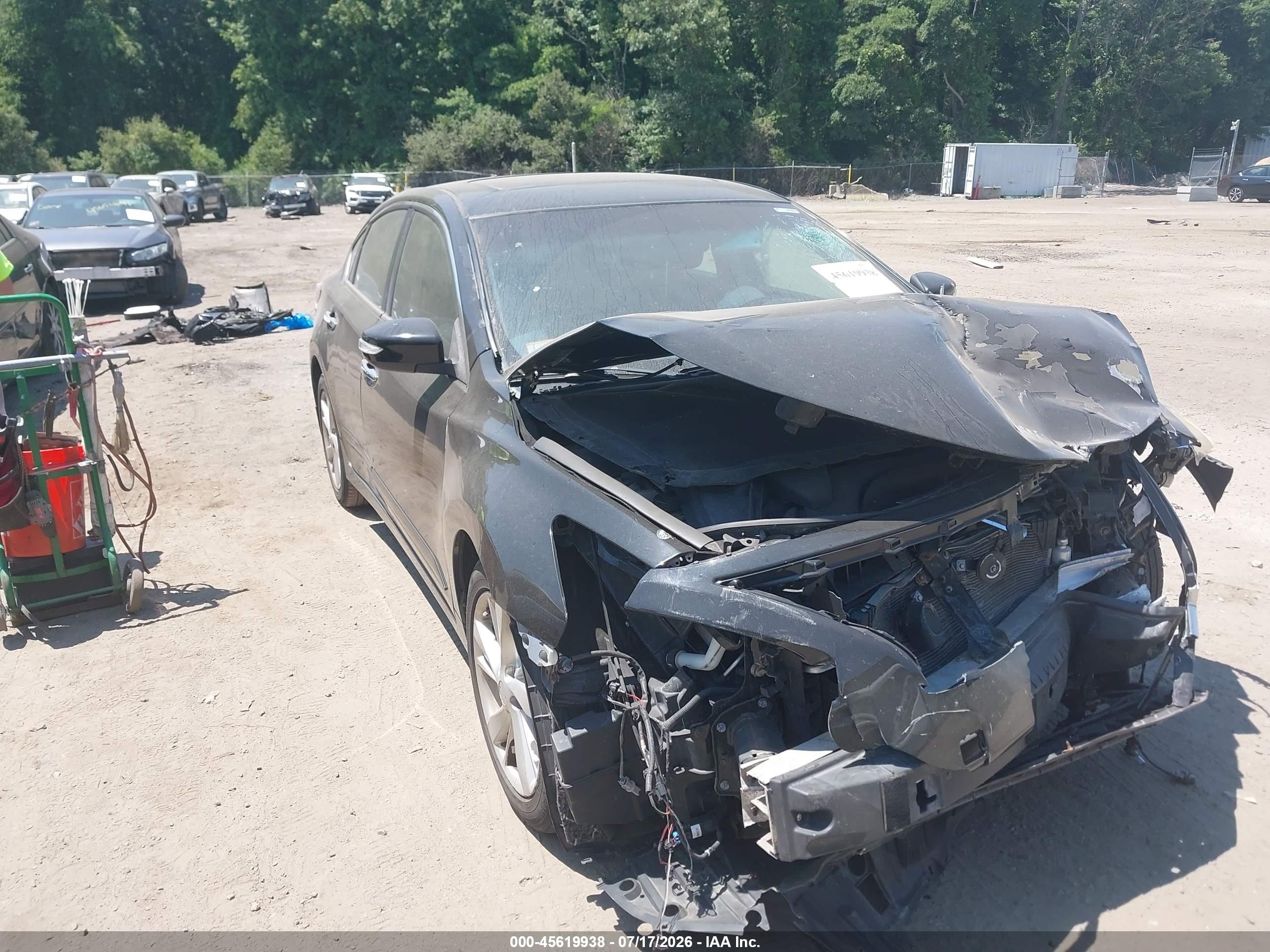 2014 Nissan Altima S, VIN 1N4AL3AP1EC297543 — Front end