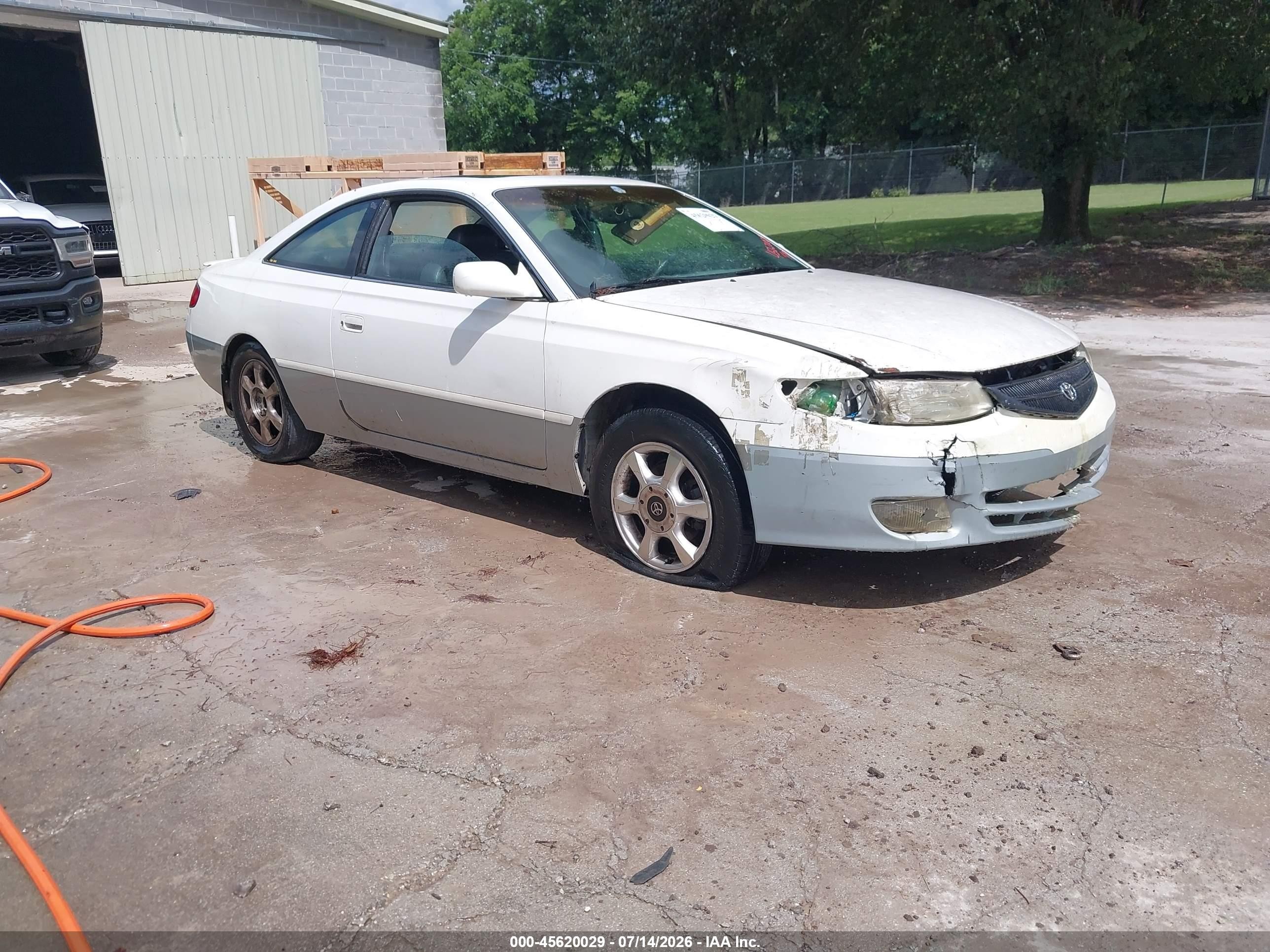 2001 Toyota Solara SE, VIN 2T1CF22P41C496977 — Normal wear