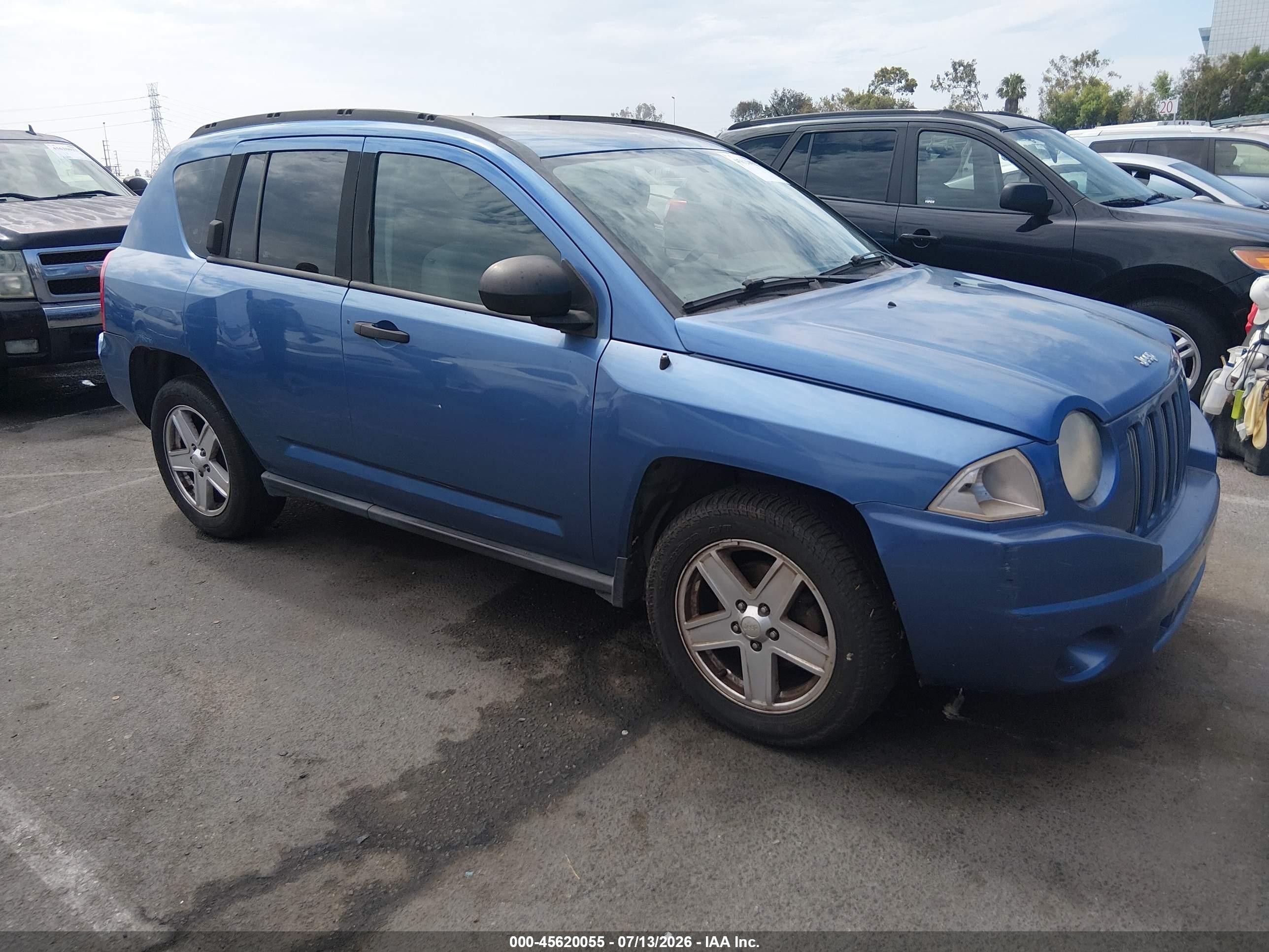 2007 Jeep Compass Sport, VIN 1J8FT47077D334830 — Normal wear