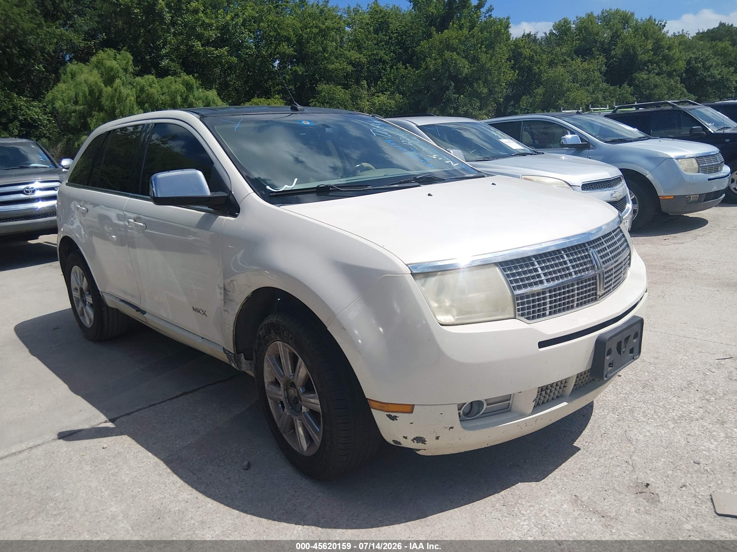 2007 Lincoln MKX, VIN 2LMDU68C67BJ22443 — Normal wear