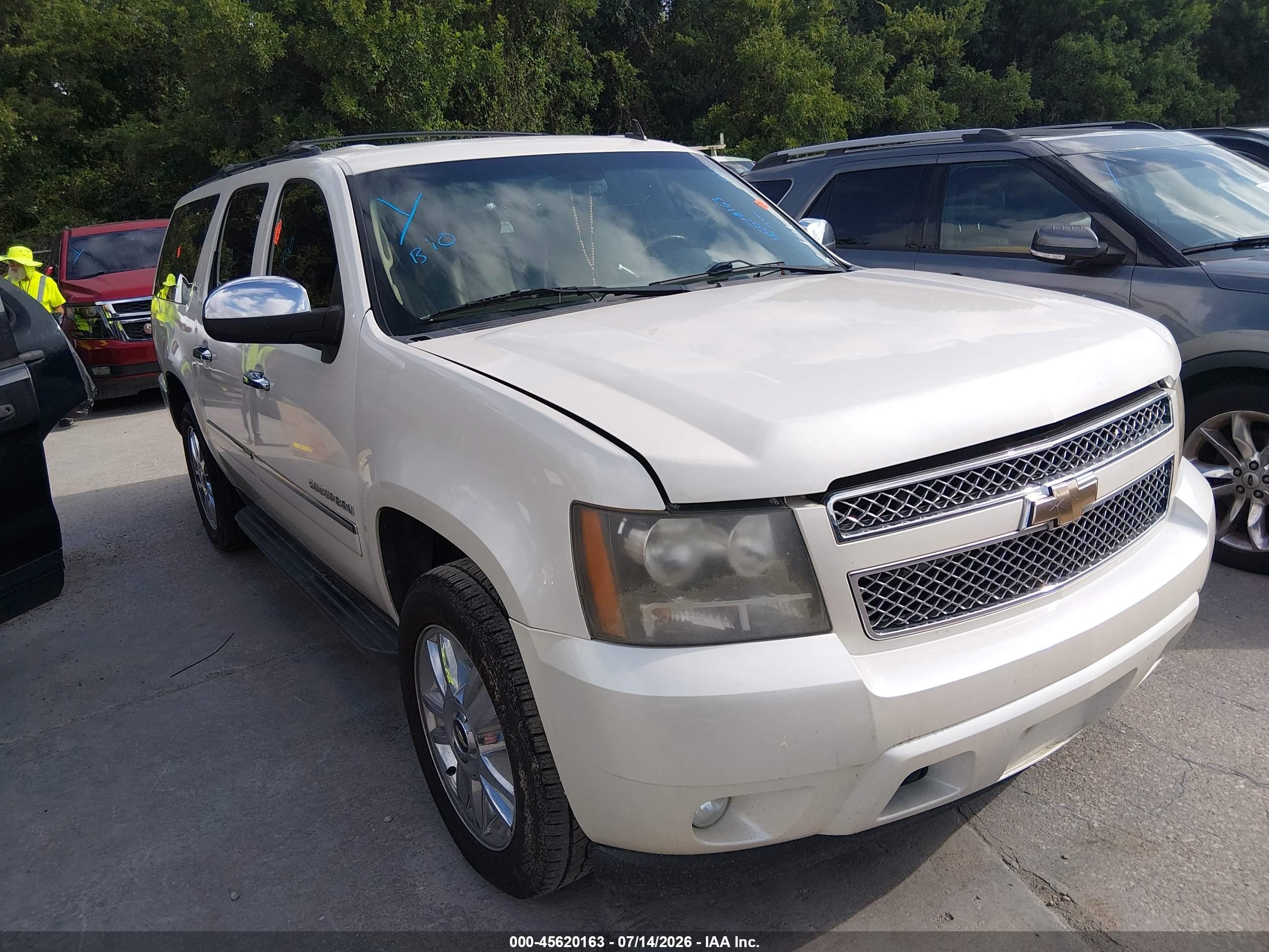 2010 Chevrolet Suburban LTZ, VIN 1GNUKKE38AR251895 — Обычный износ