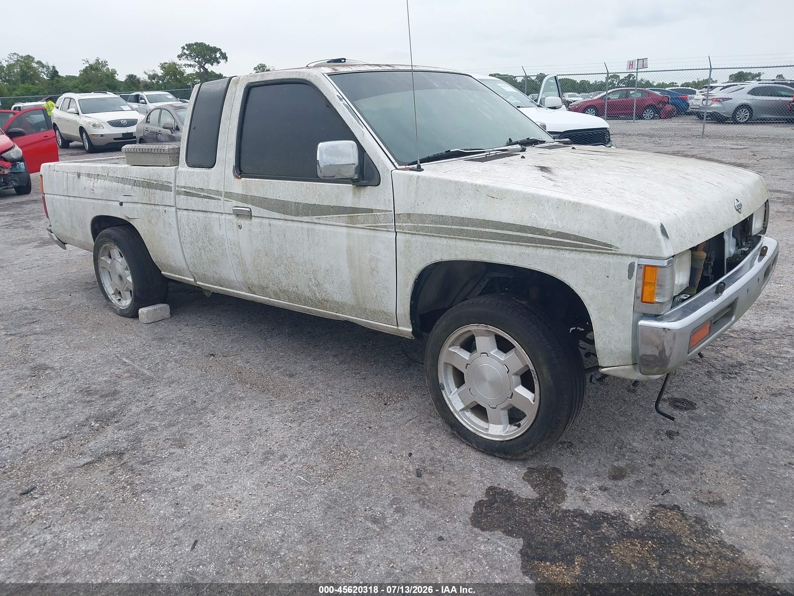 1997 Nissan Frontier XE, VIN 1N6SD16SXVC374520 — Разукомплектован