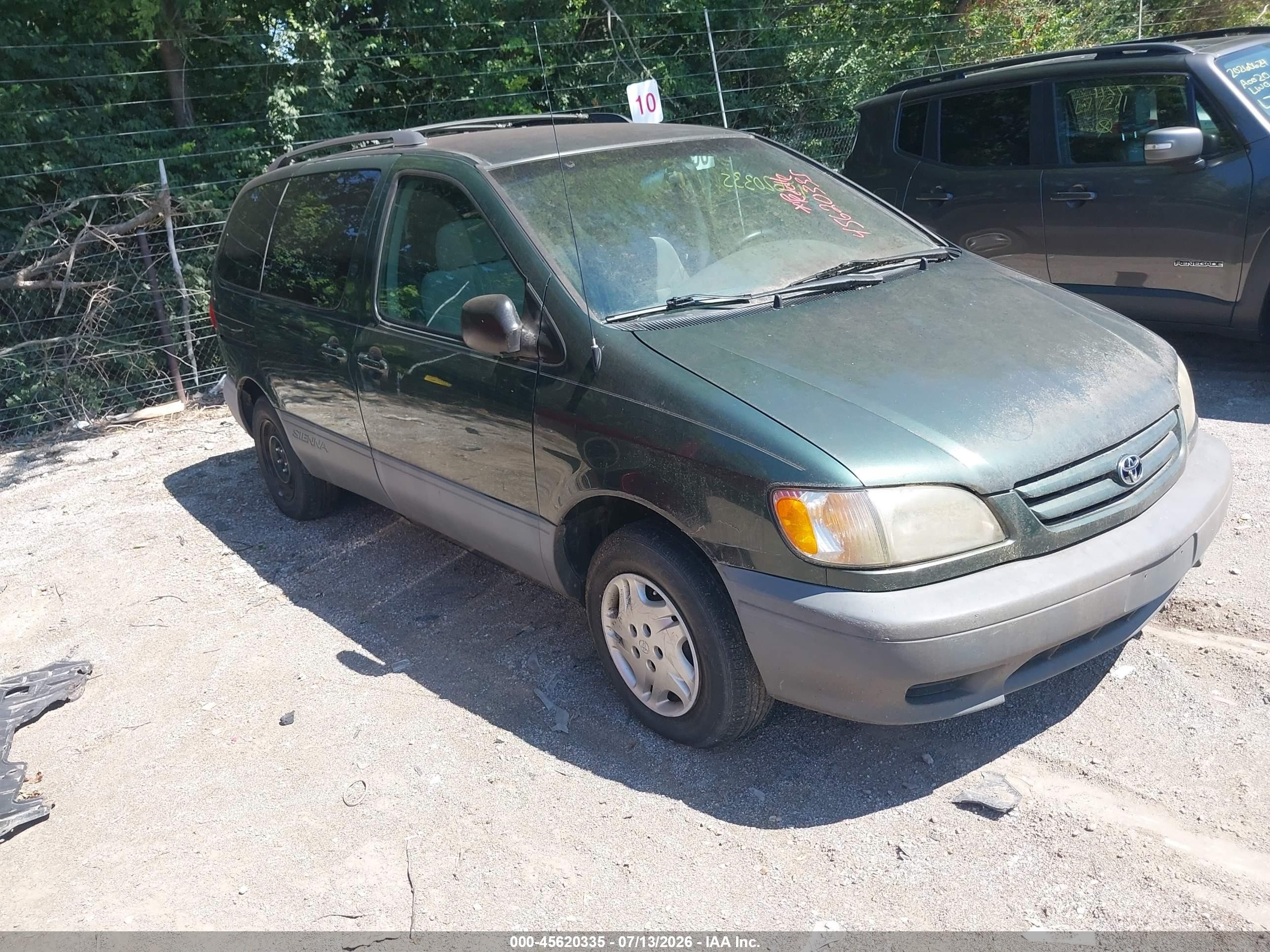 2002 Toyota Sienna CE, VIN 4T3ZF19C52U496677 — Normal wear