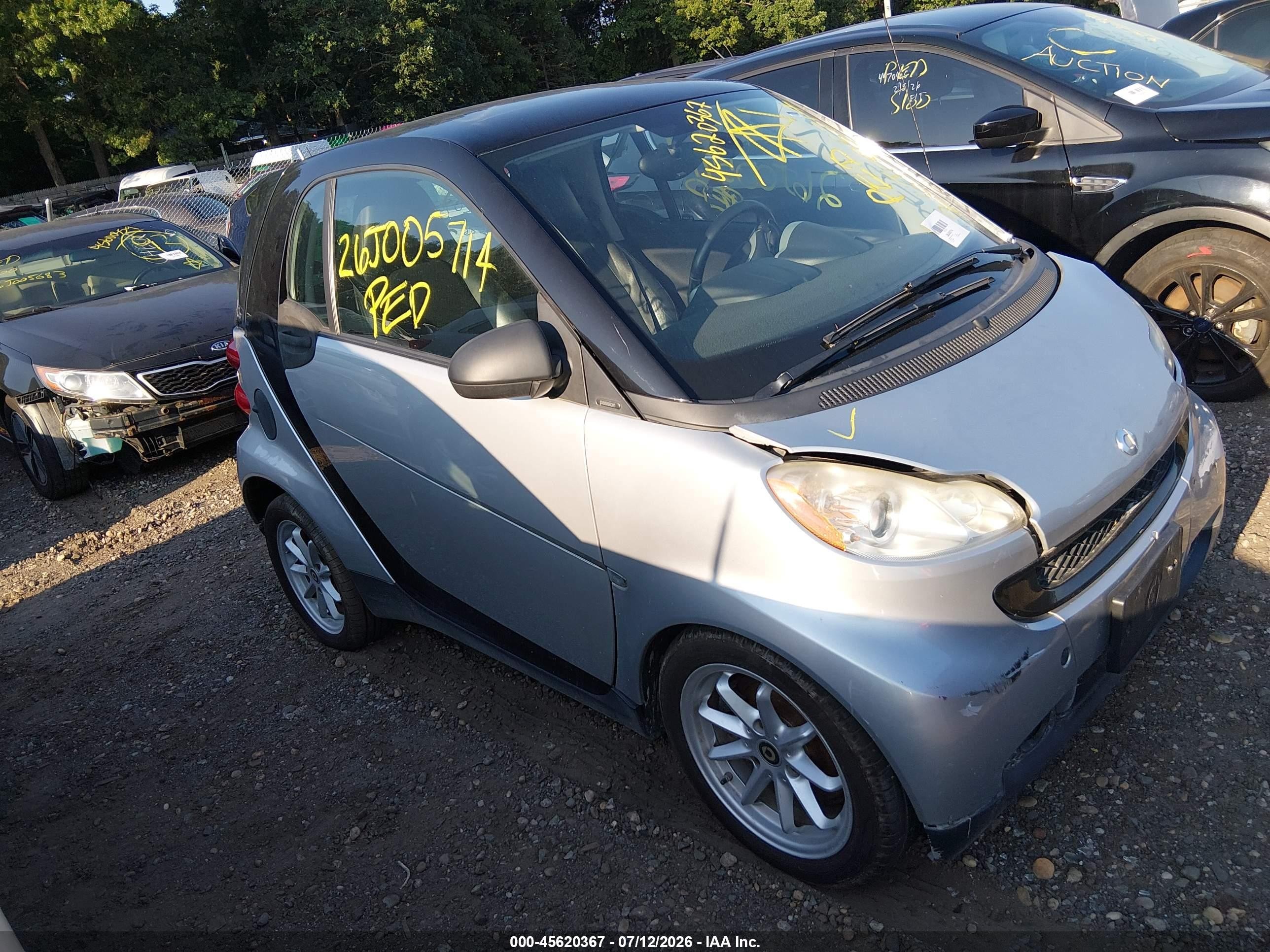 2008 Smart fortwo Pure, VIN WMEEJ31X68K132701 — Перед