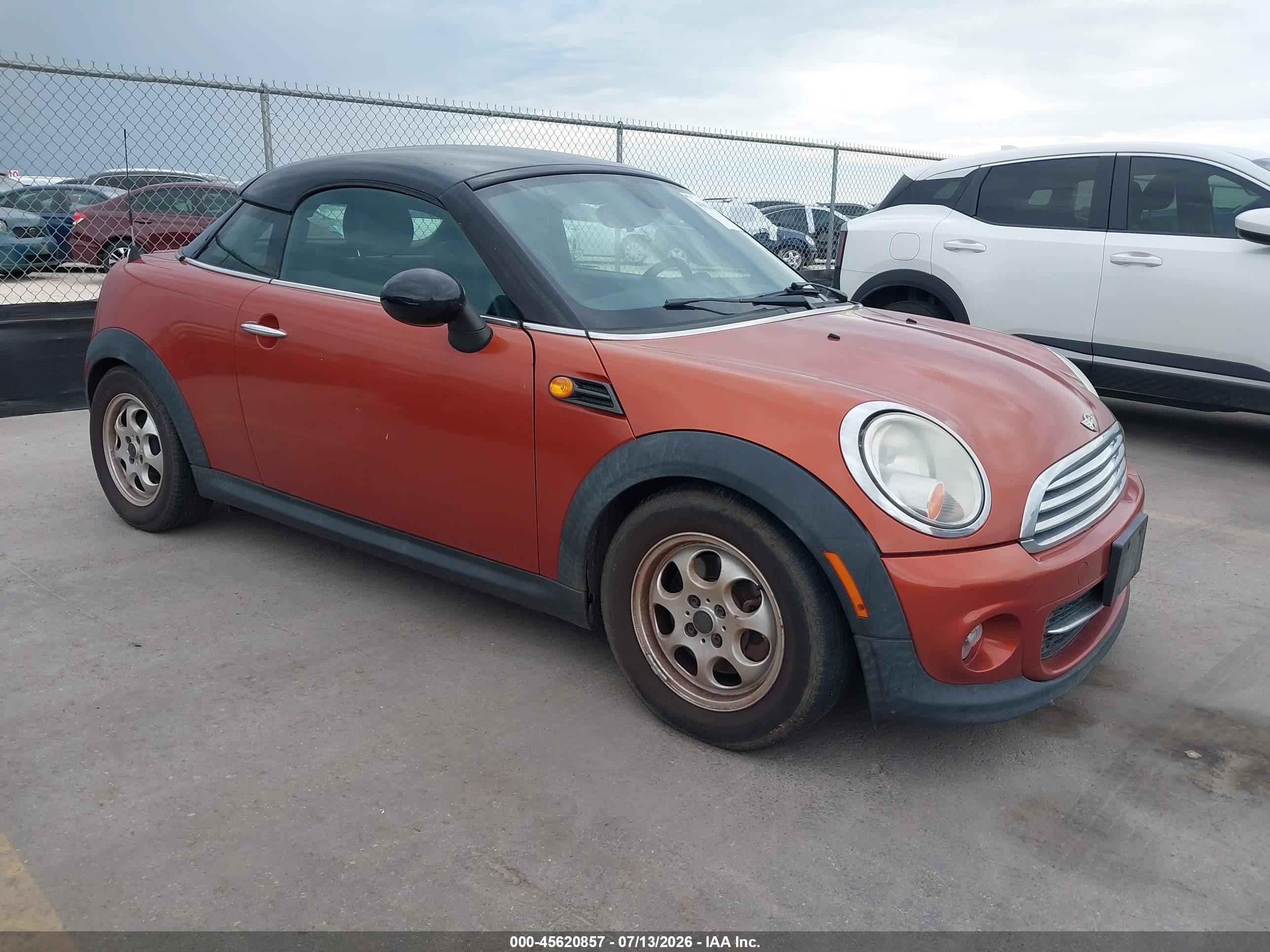 2013 MINI Coupe, VIN WMWSX1C58DT507635 — Normal wear