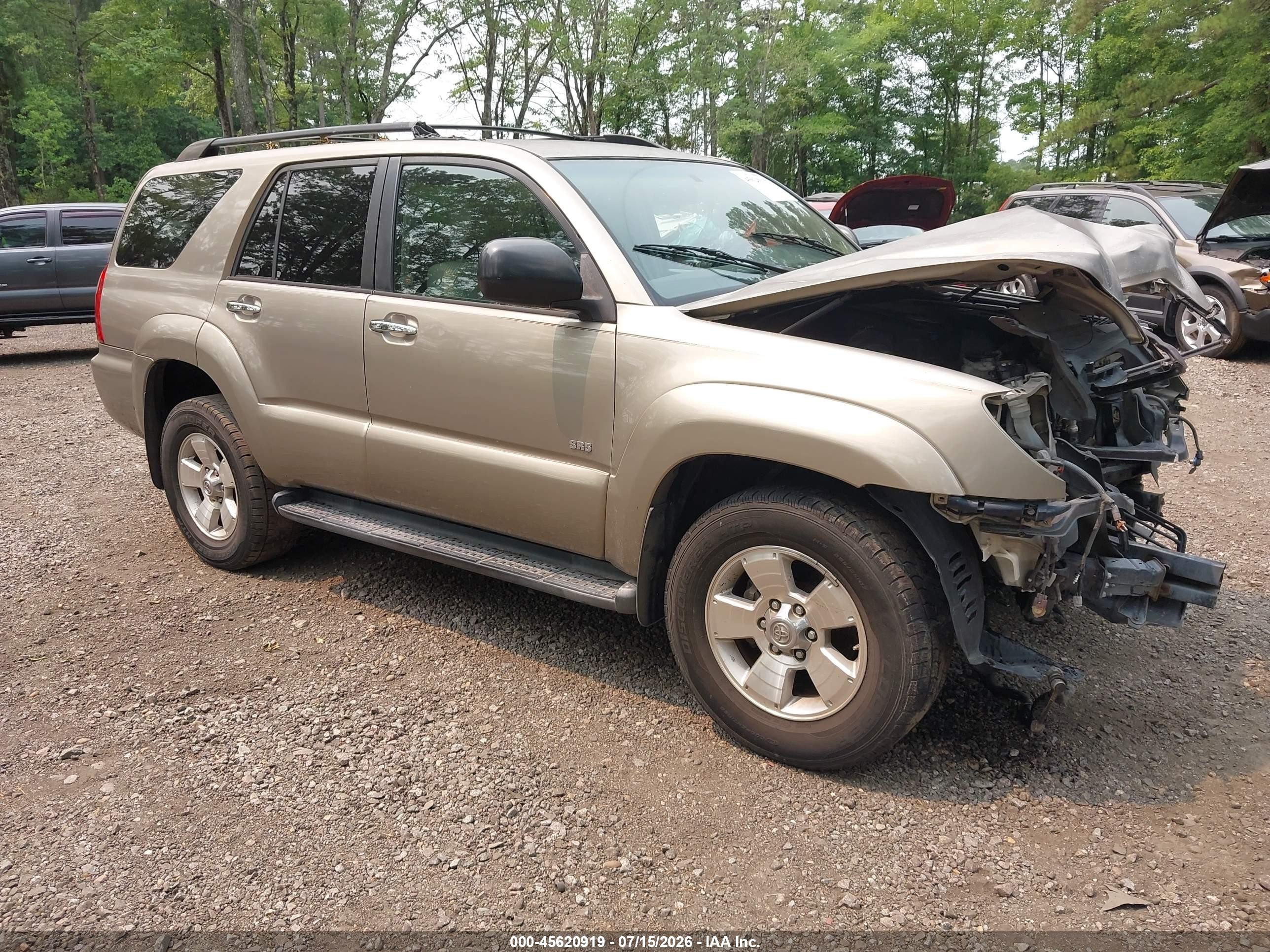 2006 Toyota 4Runner SR5, VIN JTEZU14R660064817 — Front end