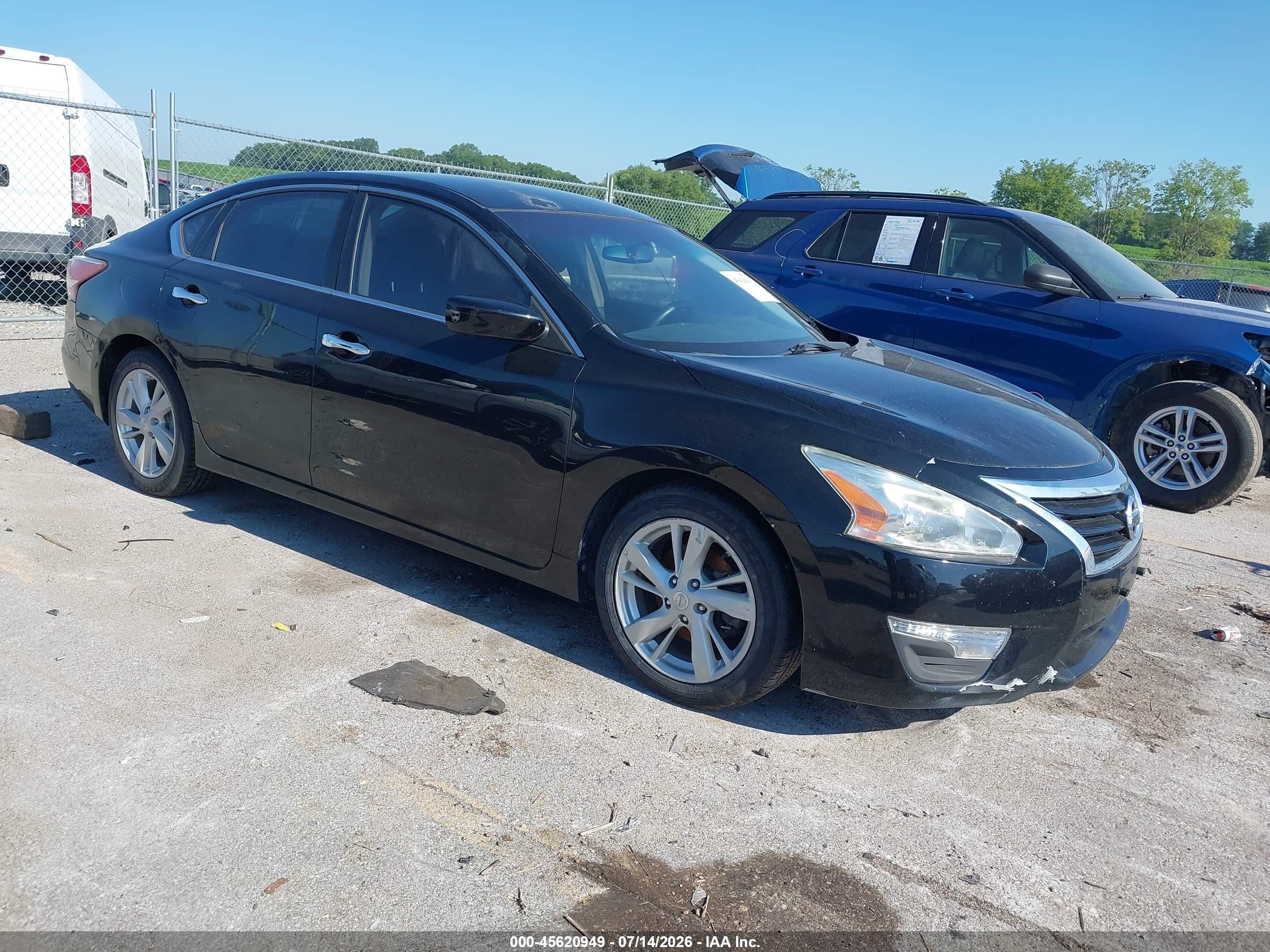 2013 Nissan Altima SV, VIN 1N4AL3AP5DN451593 — Fresh water flood