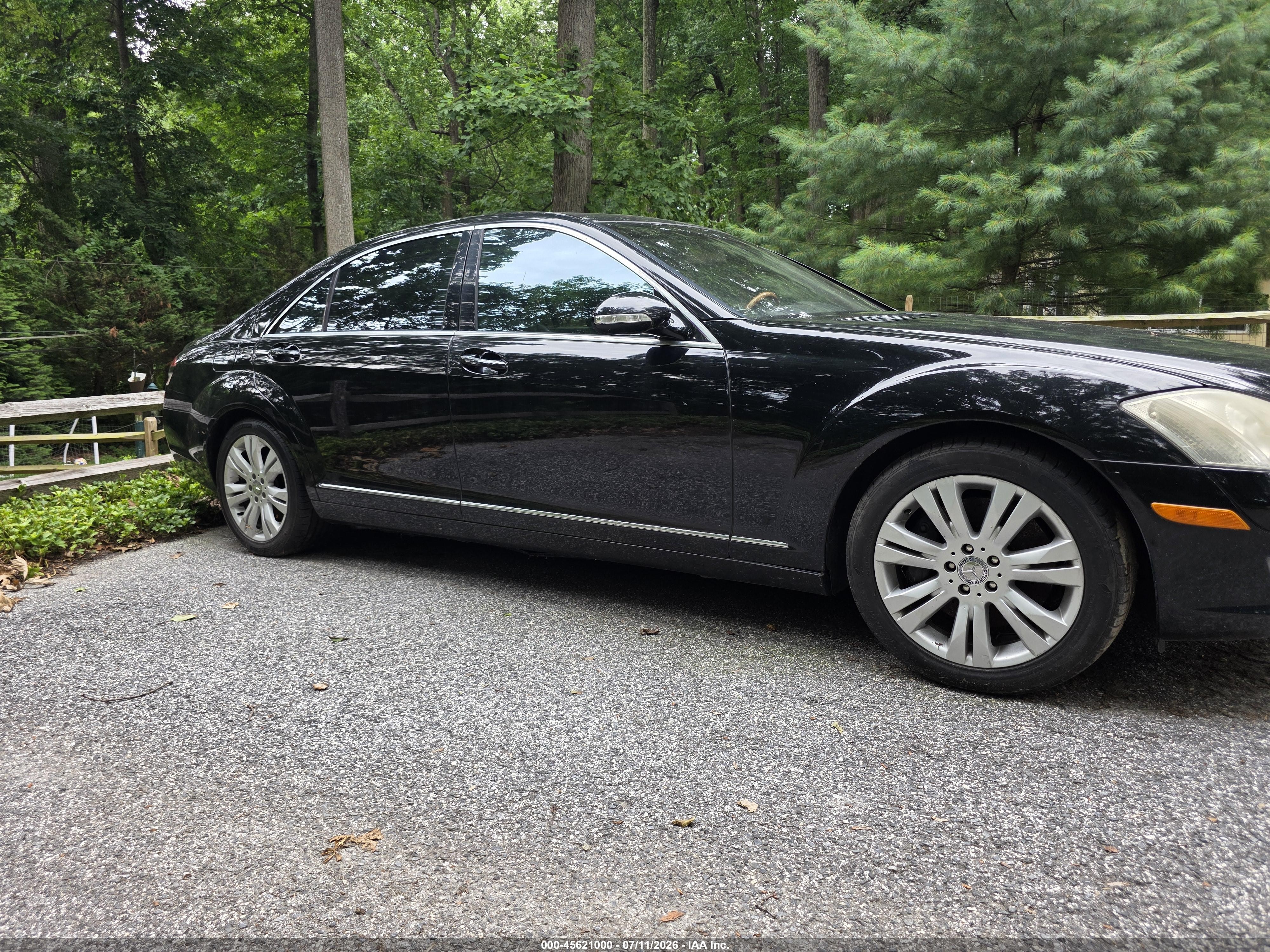 2009 Mercedes-Benz S 550, VIN WDDNG86X79A265158 — Biohazard / chemical