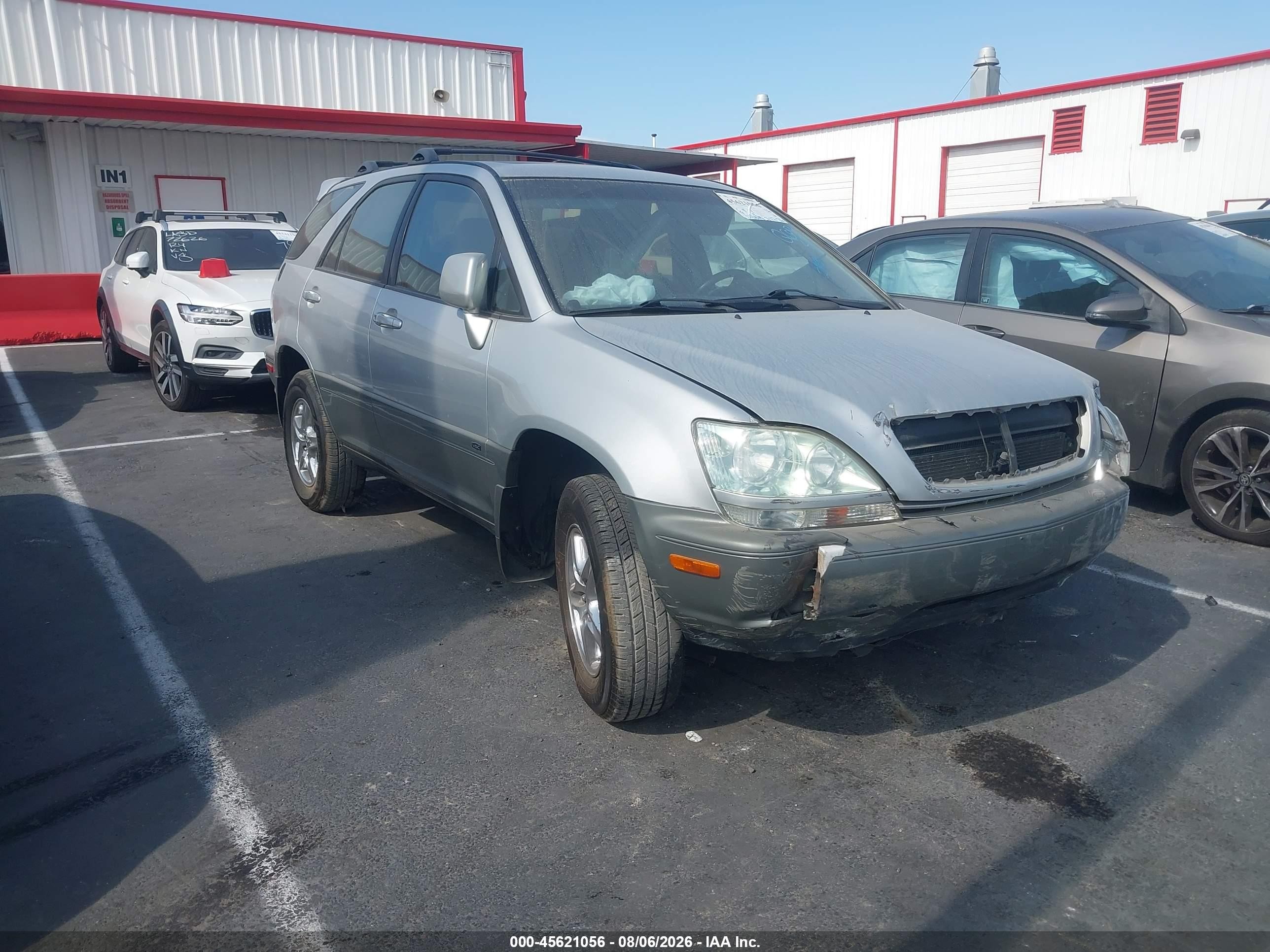 2002 Lexus RX 300, VIN JTJGF10U620149552 — Front end