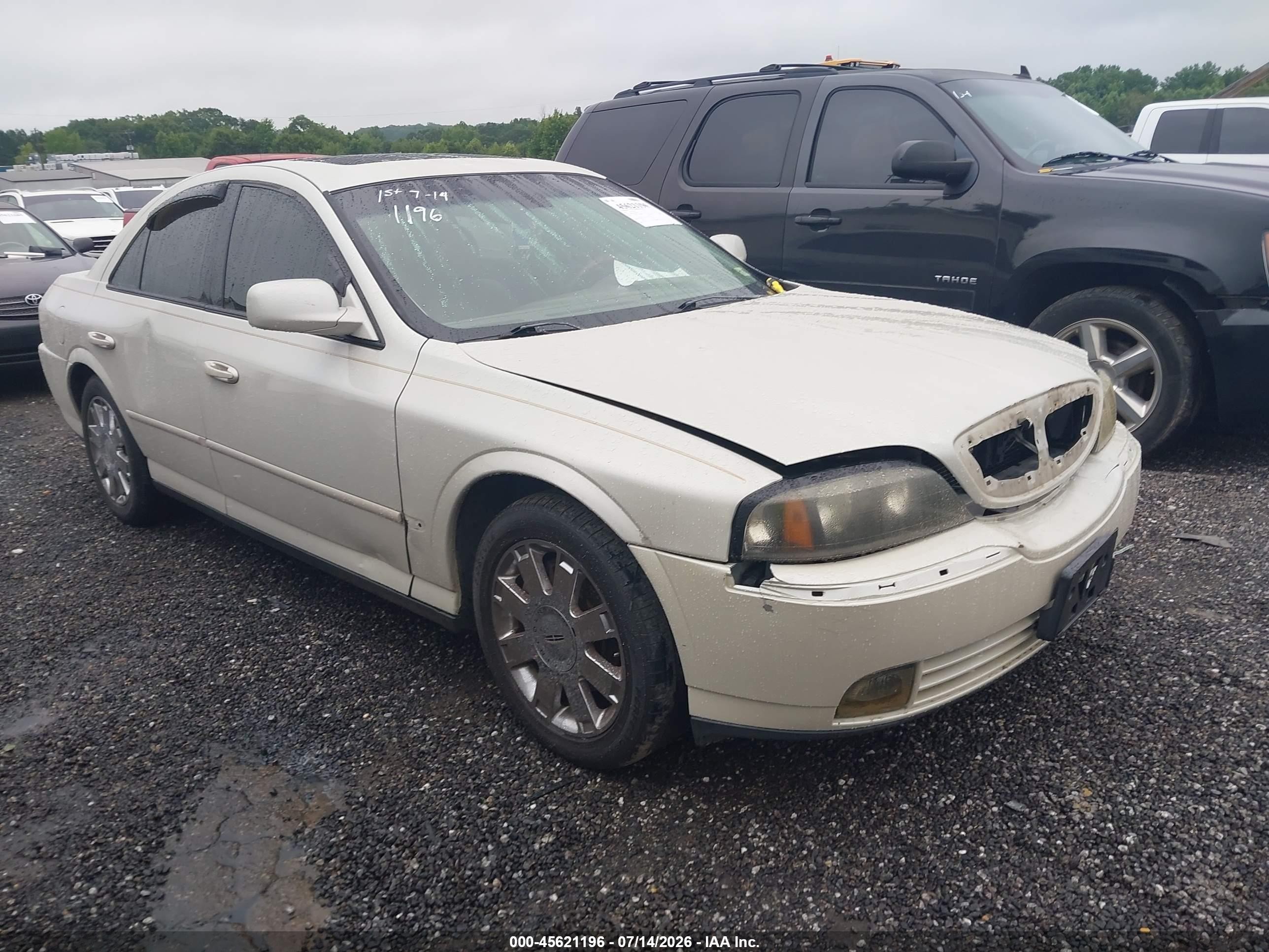 2005 Lincoln LS Sport, VIN 1LNHM87A35Y604974 — Normal wear