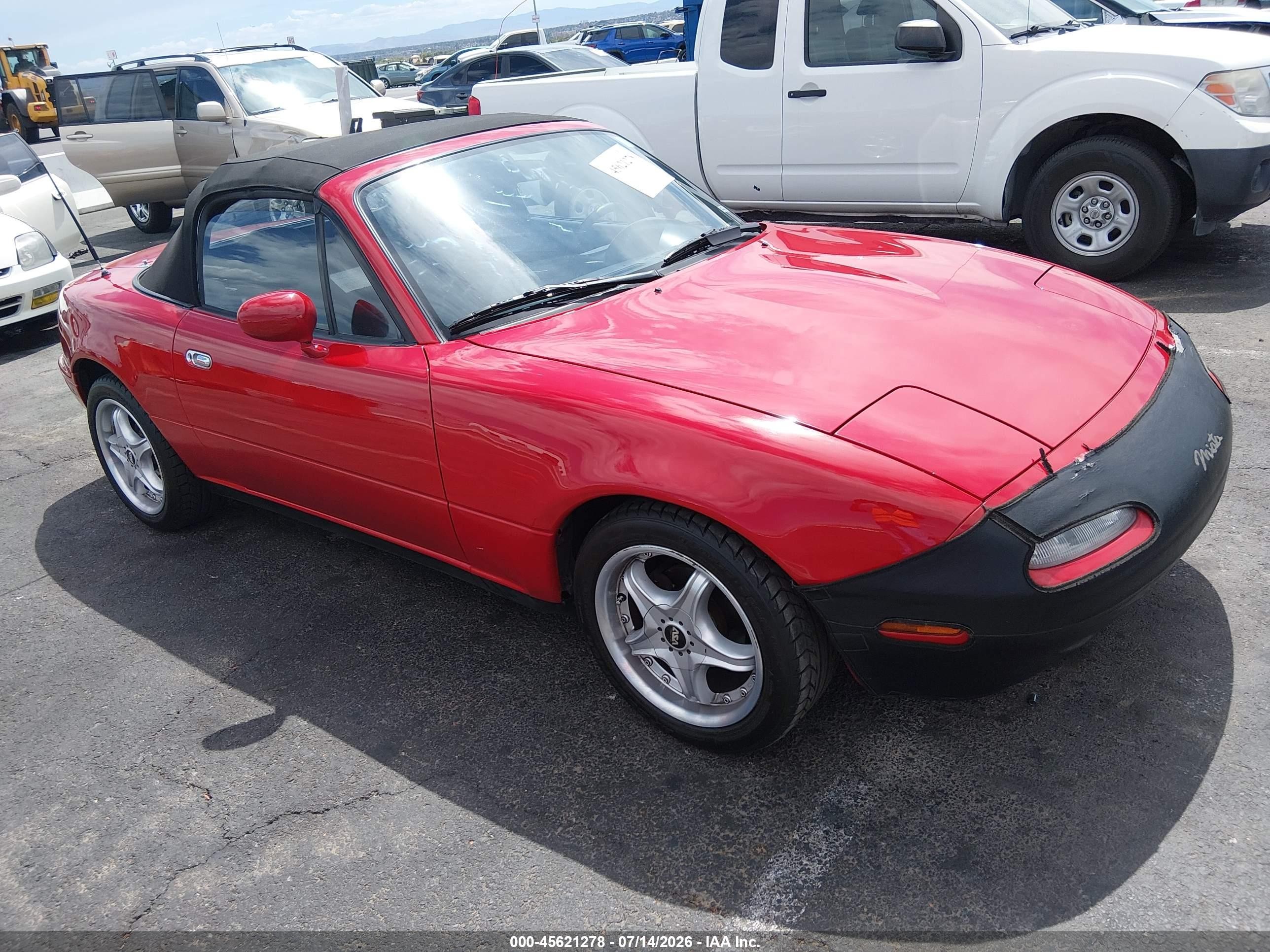1990 Mazda MX-5 Miata, VIN JM1NA3517L0101871 — Normal wear