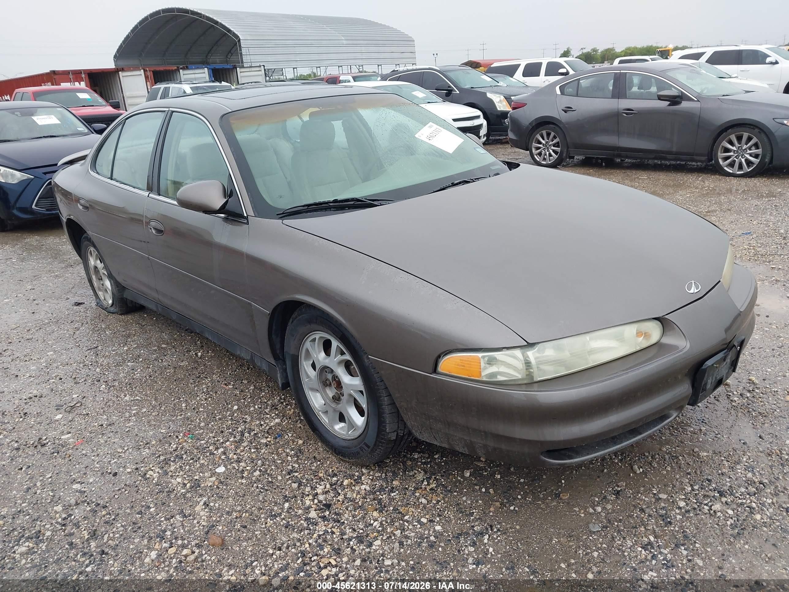 2001 Oldsmobile Intrigue GL, VIN 1G3WS52H71F118002 — Normal wear