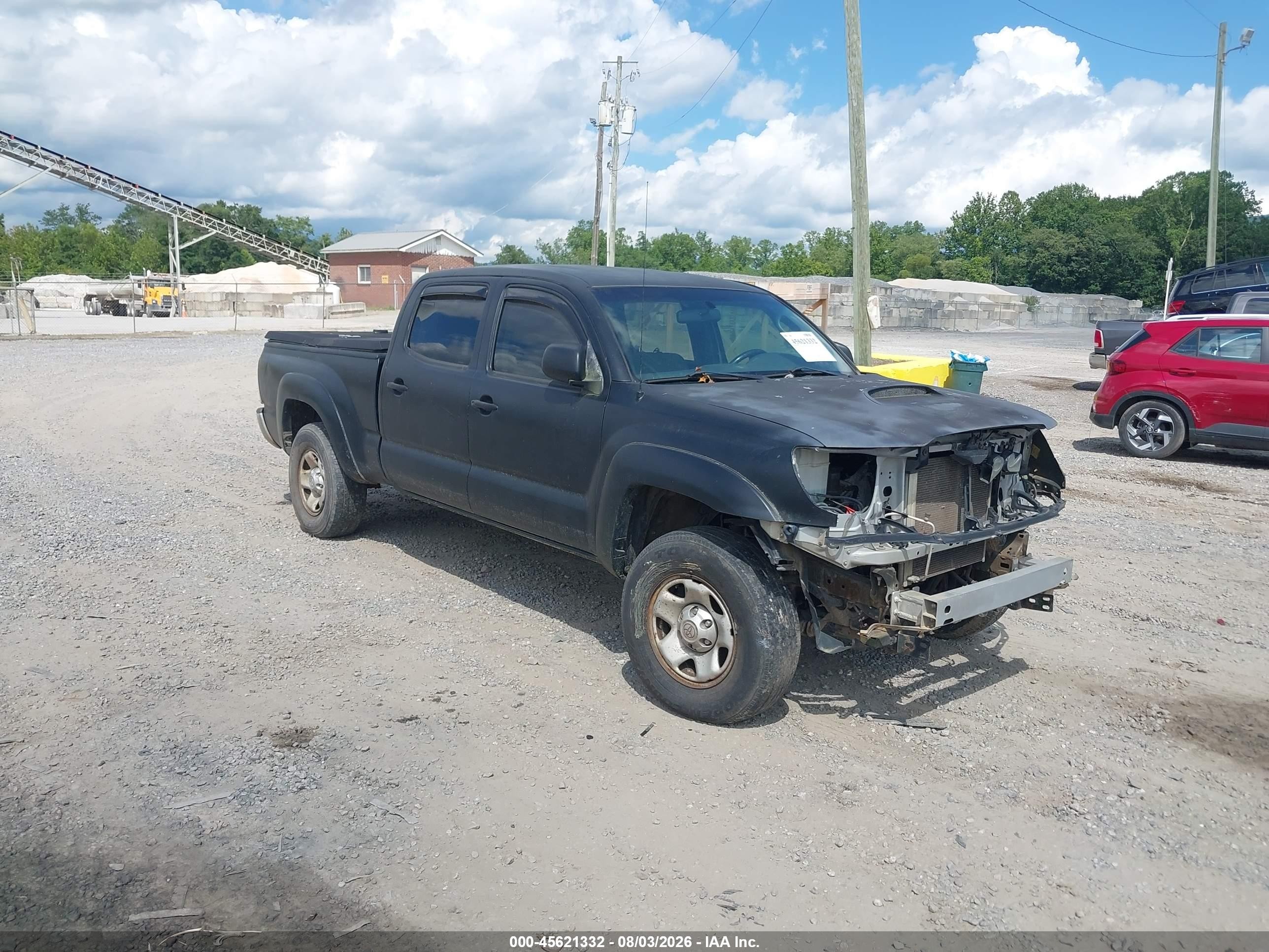 2005 Toyota Tacoma PreRunner, VIN 5TEKU72NX5Z006796 — Normal wear