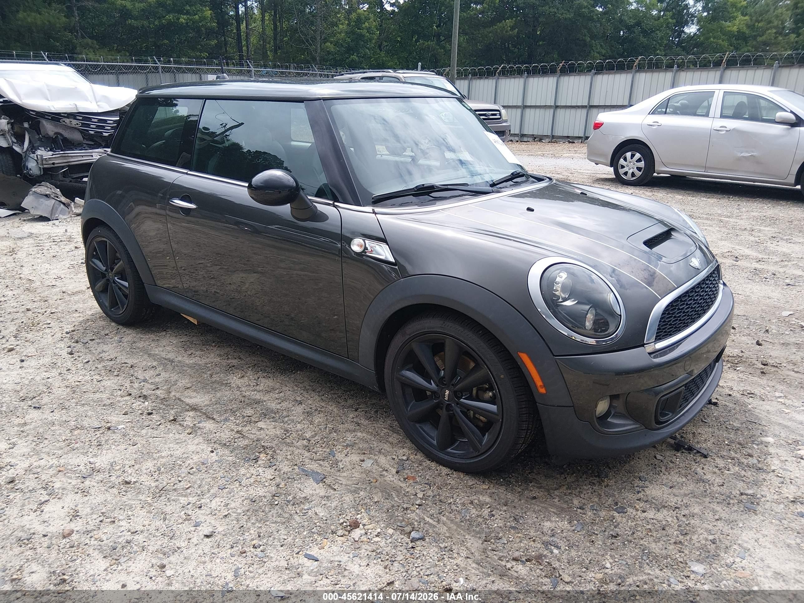 2012 MINI Hardtop S, VIN WMWSV3C58CTY27411 — Обычный износ