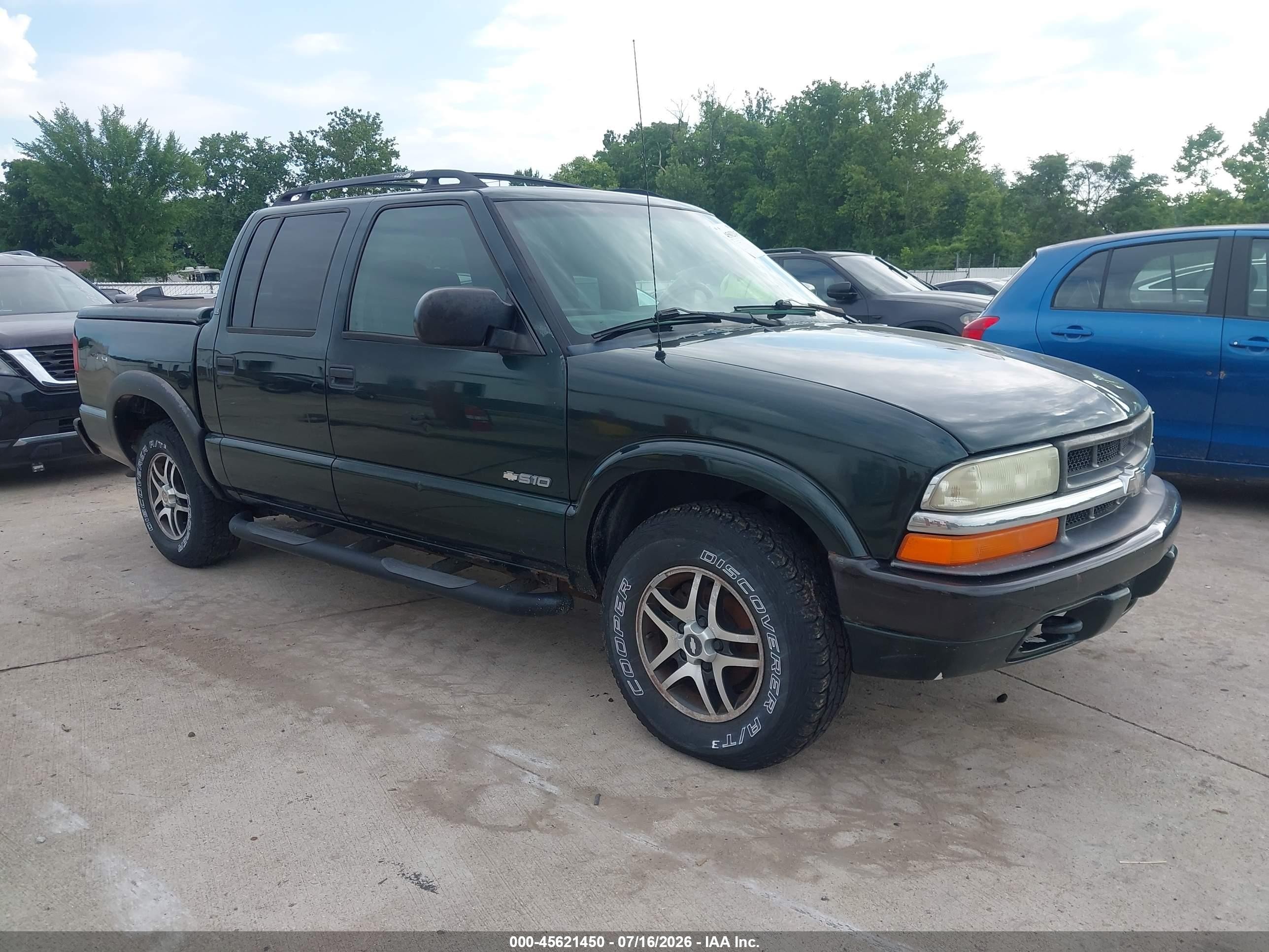2003 Chevrolet S-10 LS, VIN 1GCDT13X83K164600 — Normal wear
