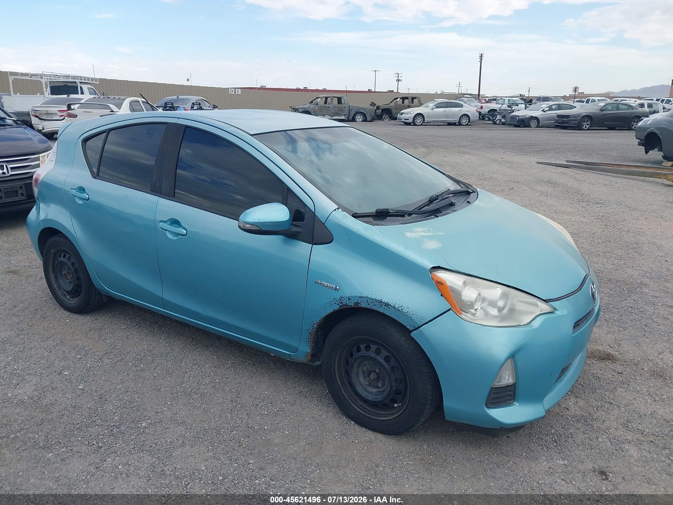 2014 Toyota Prius Two, VIN JTDKDTB32E1067688 — Normal wear