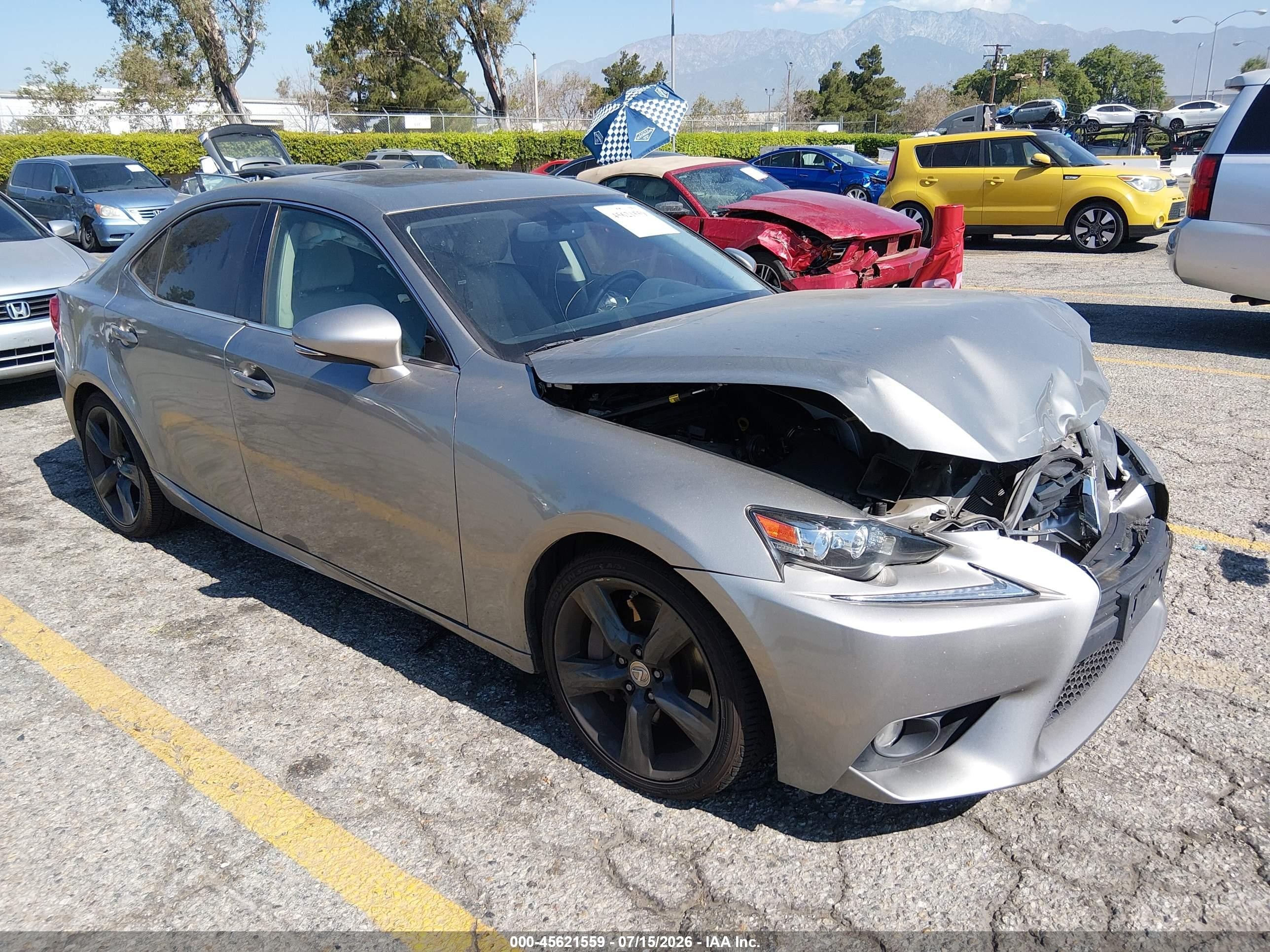 2014 Lexus IS 350, VIN JTHBE1D28E5004267 — Front end