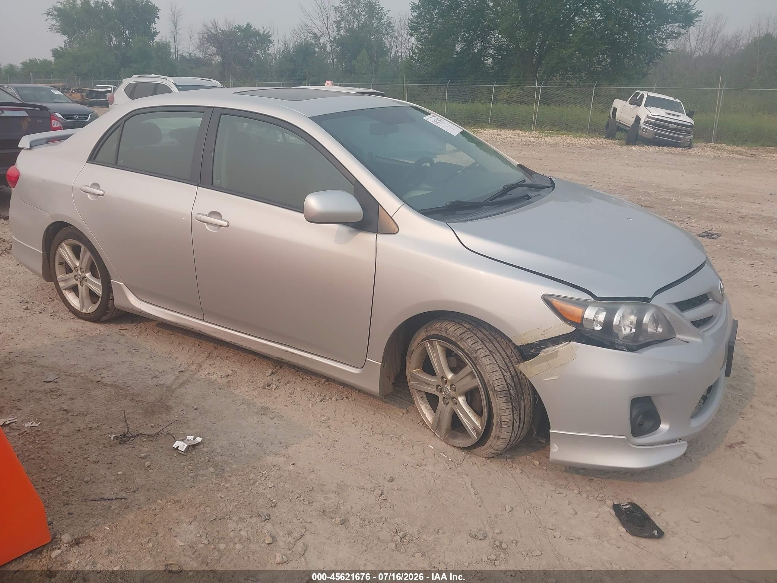 2013 Toyota Corolla L, VIN 2T1BU4EE8DC105518 — Side