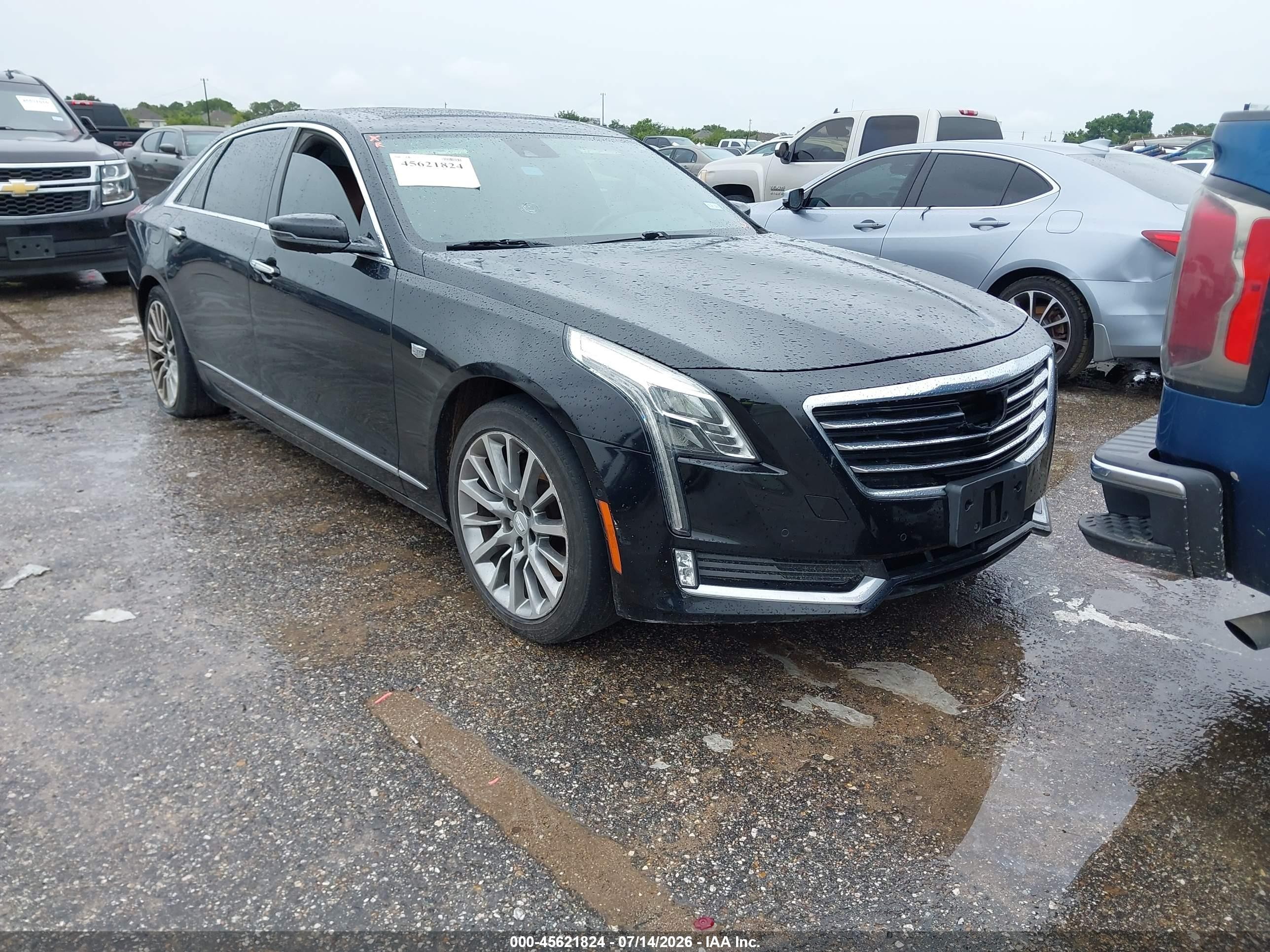 2018 Cadillac CT6 Luxury AWD, VIN 1G6KD5RS4JU116166 — Normal wear