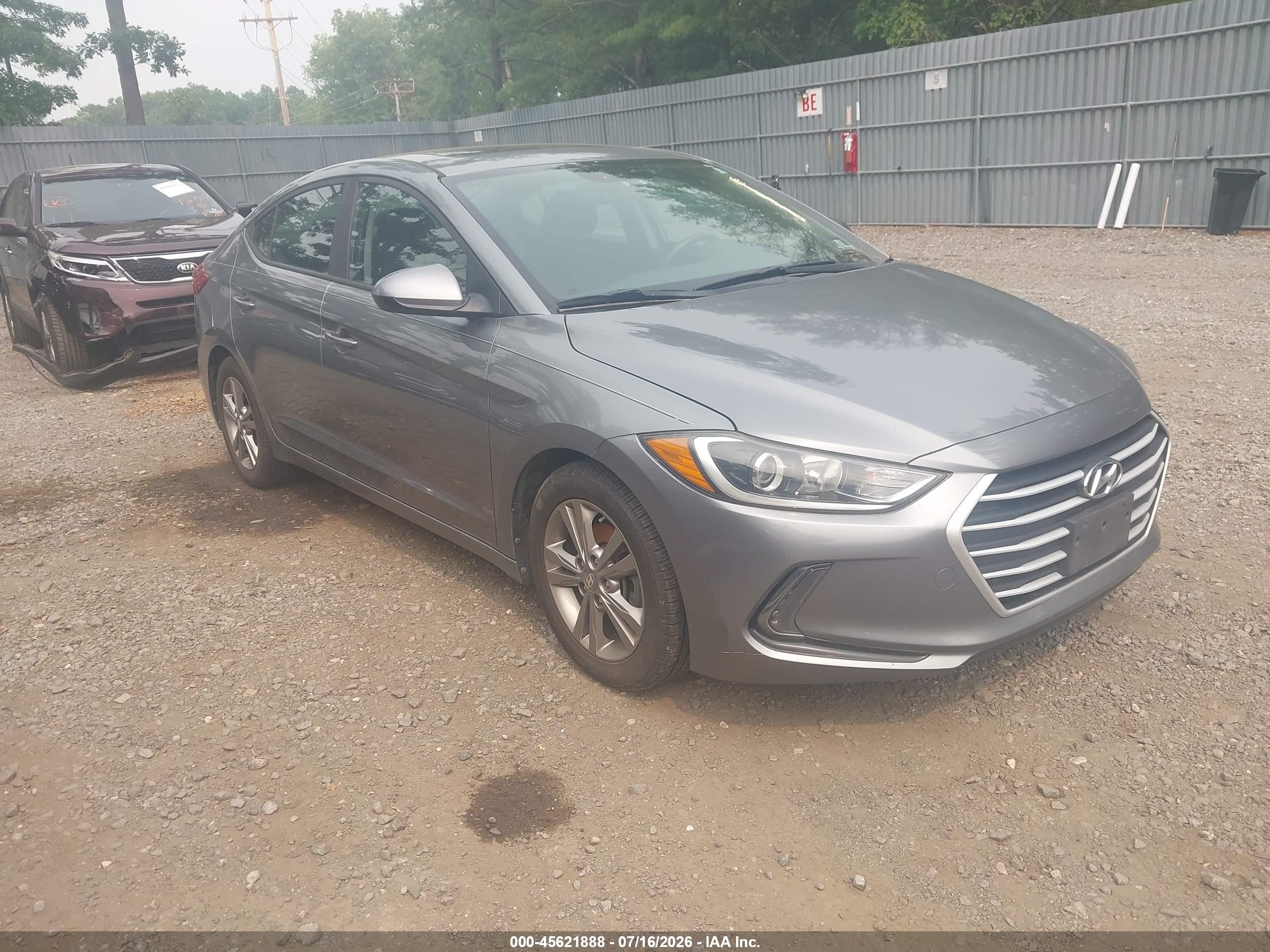 2018 Hyundai Elantra SEL, VIN KMHD84LFXJU447037 — Normal wear