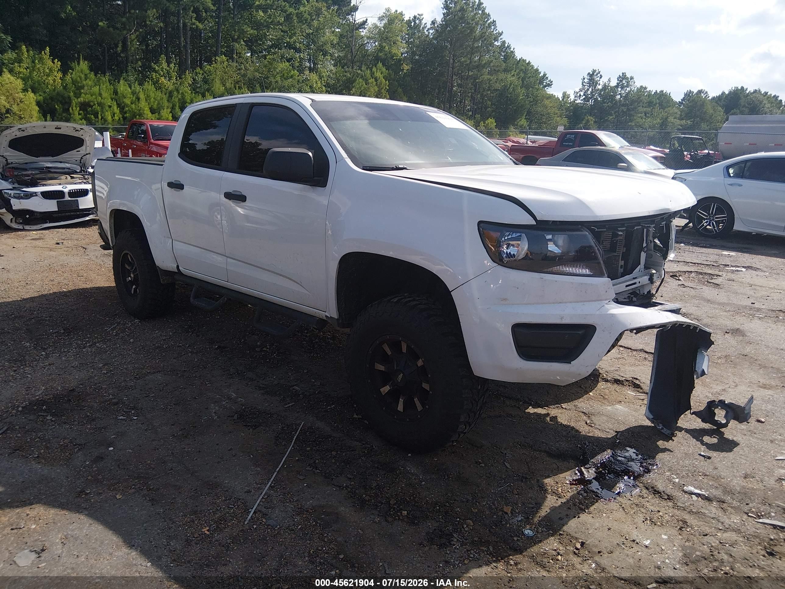2016 Chevrolet Colorado 2WD WT, VIN 1GCGSBEA7G1247445 — Front end