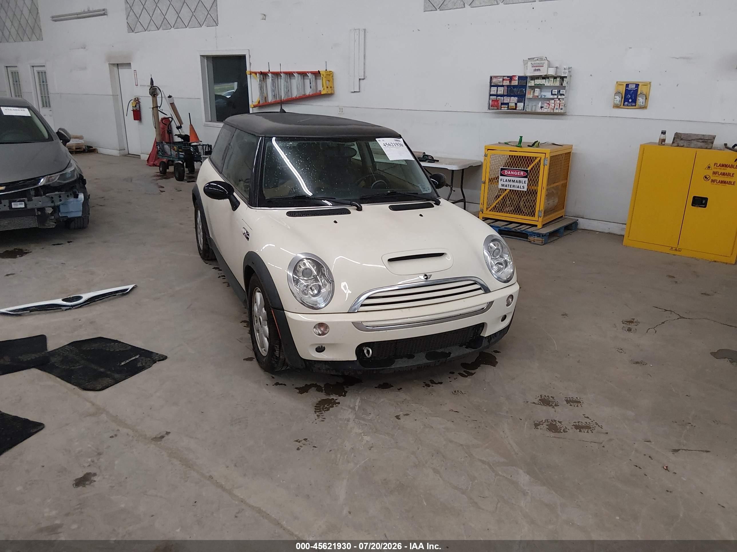 2005 MINI Hardtop S, VIN WMWRE33425TD91652 — Обычный износ