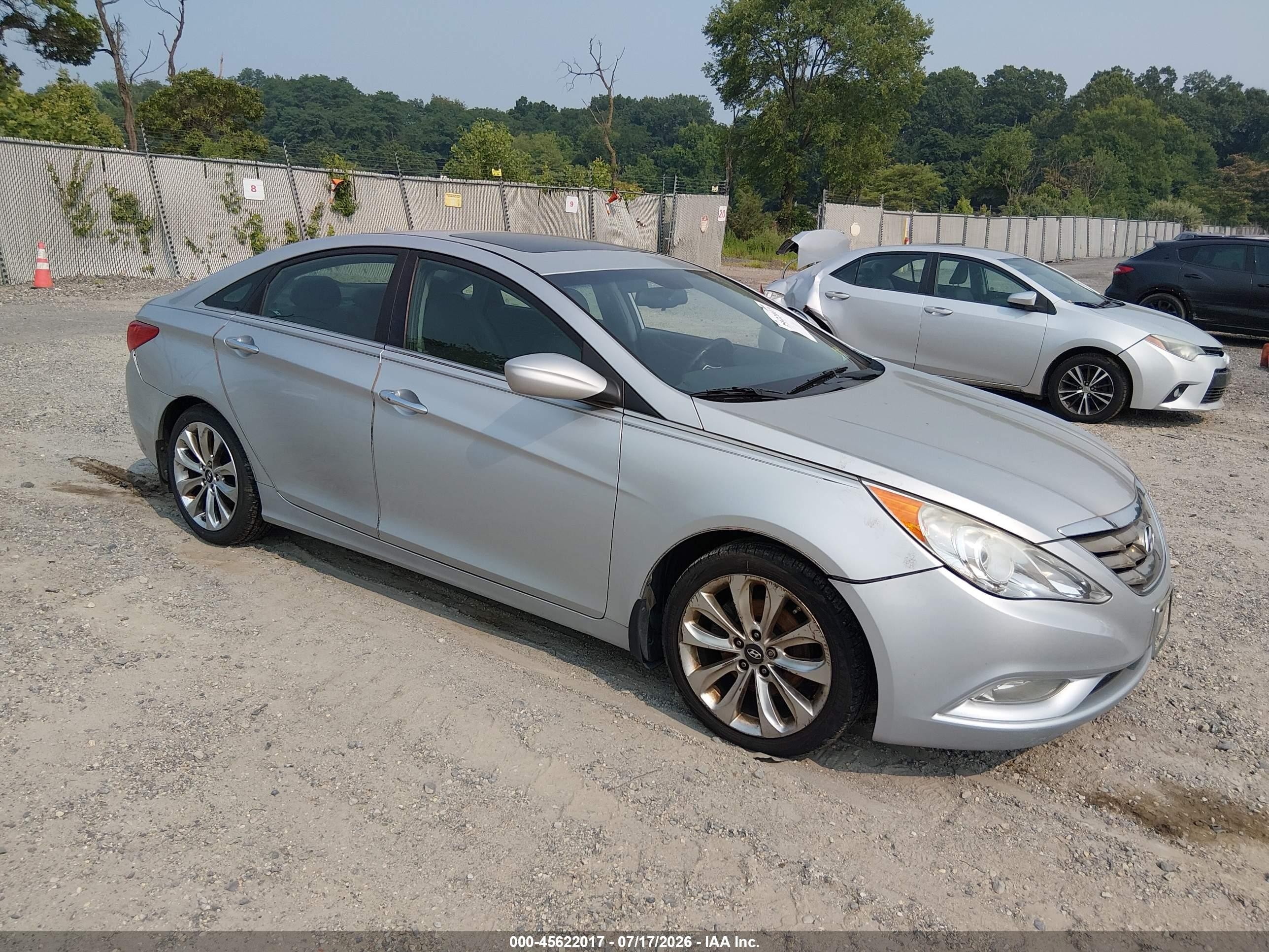 2013 Hyundai Sonata SE, VIN 5NPEC4AC9DH650340 — Water / flood