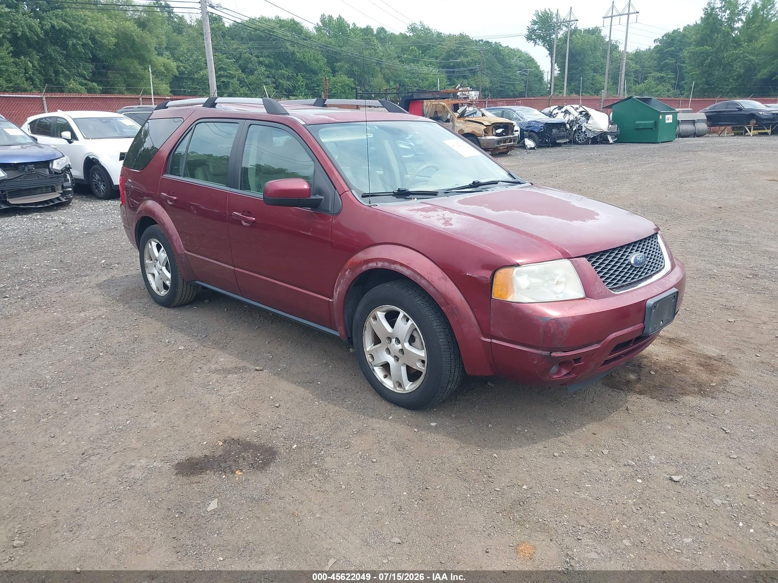 2007 Ford Freestyle Limited, VIN 1FMDK06117GA19701 — Side