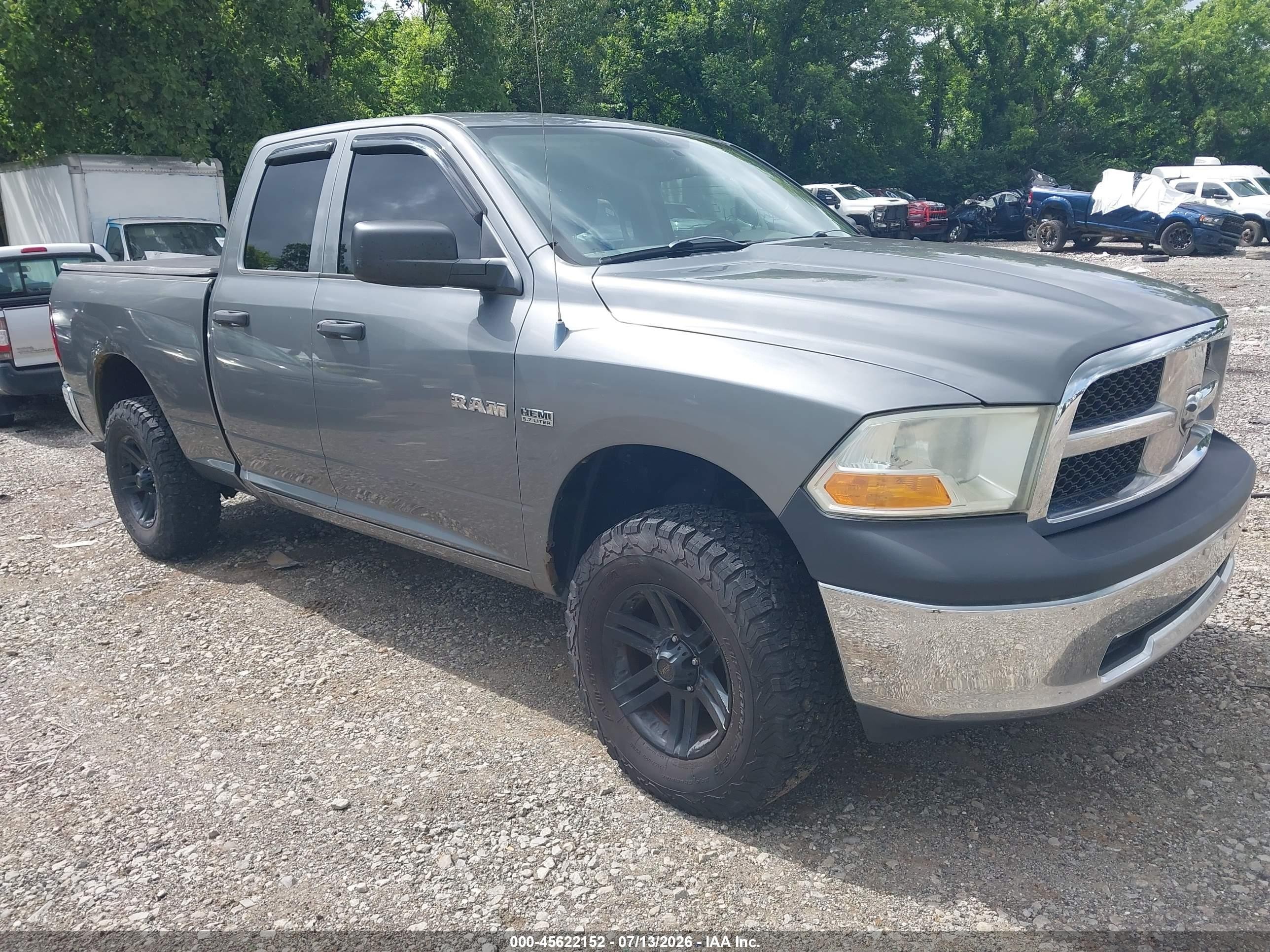 2010 Dodge 1500 SLT, VIN 1D7RV1GT8AS232131 — Normal wear