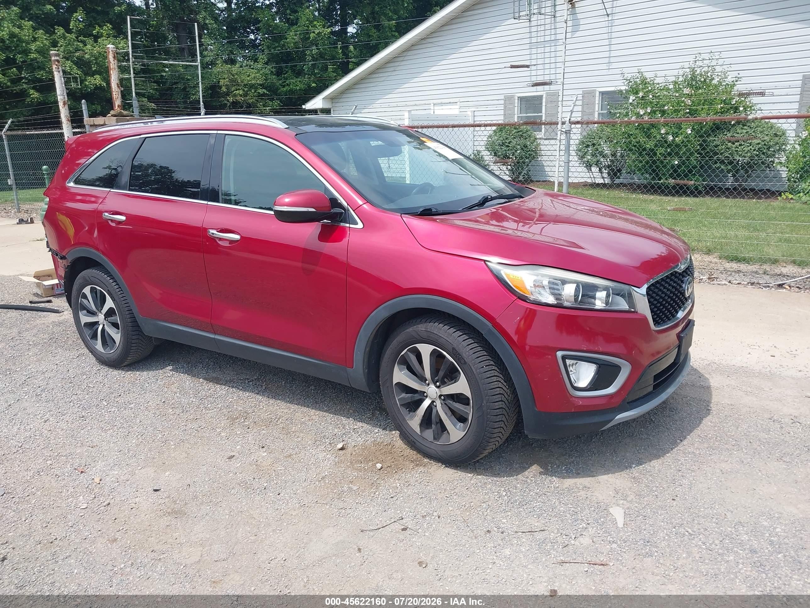 2016 Kia Sorento EX, VIN 5XYPH4A1XGG126831 — Rear end