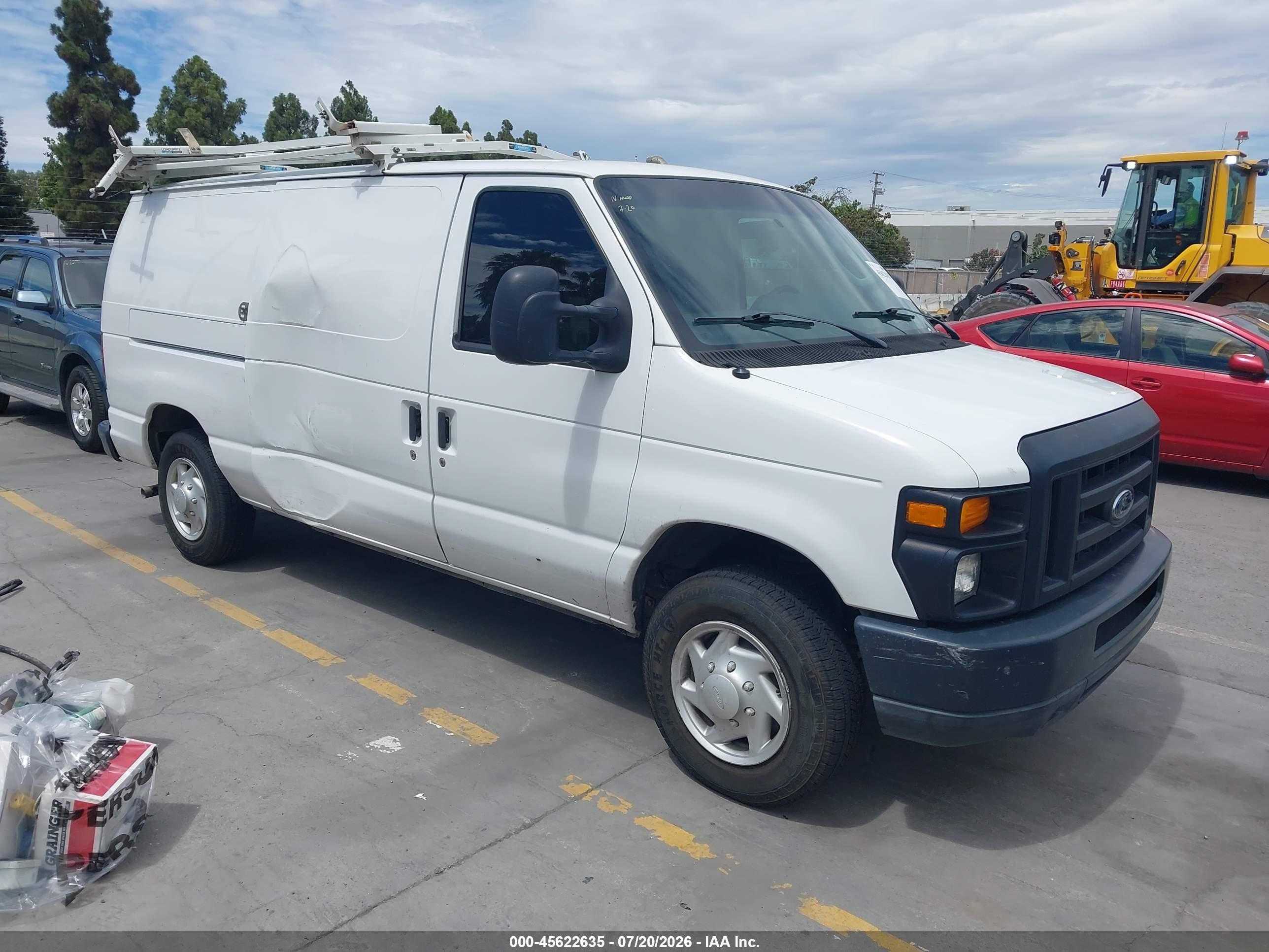 2009 Ford Econoline Cargo Commercial, VIN 1FTNE14W69DA23669 — Side