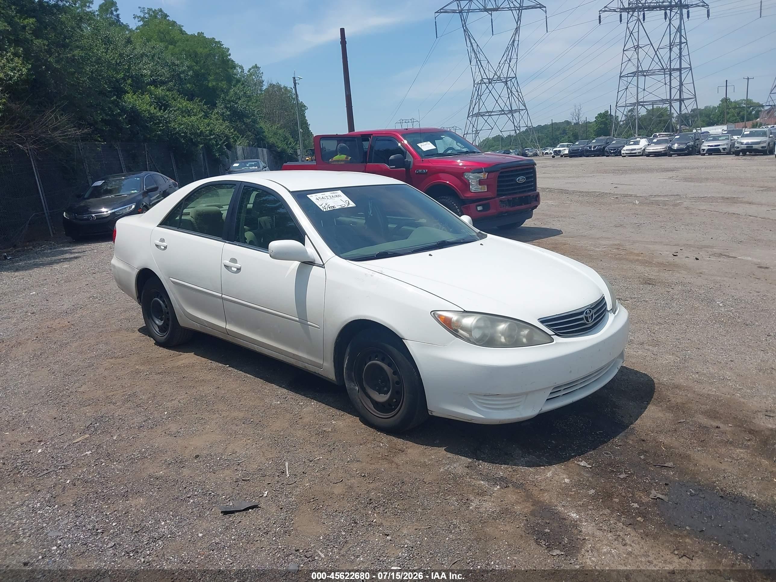 2006 Toyota Camry LE, VIN 4T1BE32K66U736562 — Бок