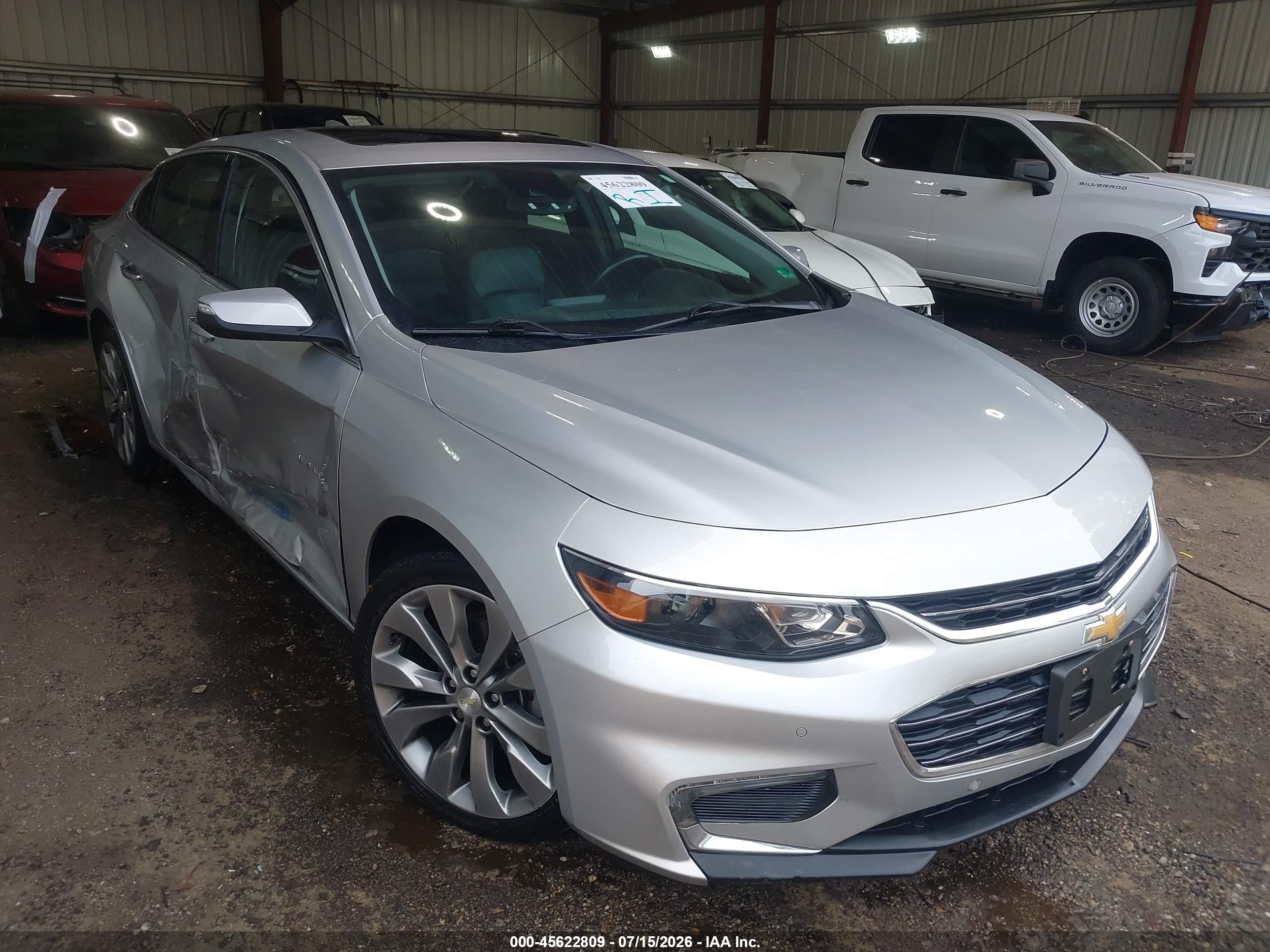 2018 Chevrolet Malibu Premier, VIN 1G1ZE5SX9JF278712 — Side
