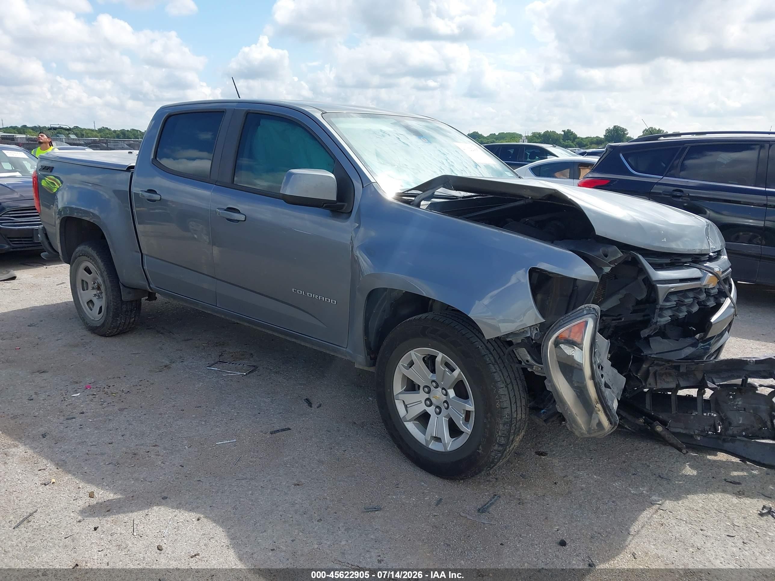 2021 Chevrolet Colorado 2WD LT, VIN 1GCGSCEN1M1117911 — Front end