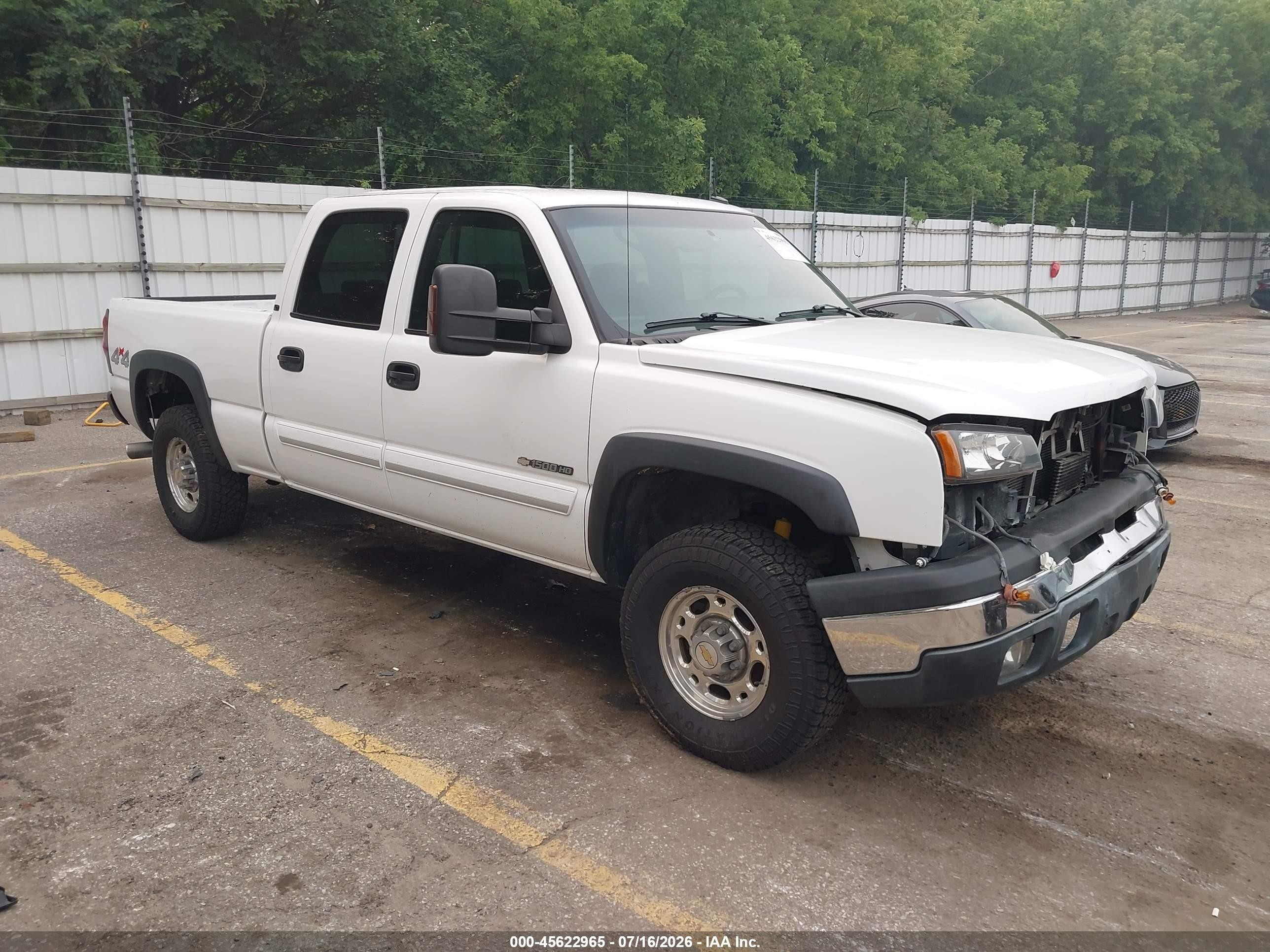 2003 Chevrolet Silverado 1500HD LS, VIN 1GCGK13U03F110416 — Front end