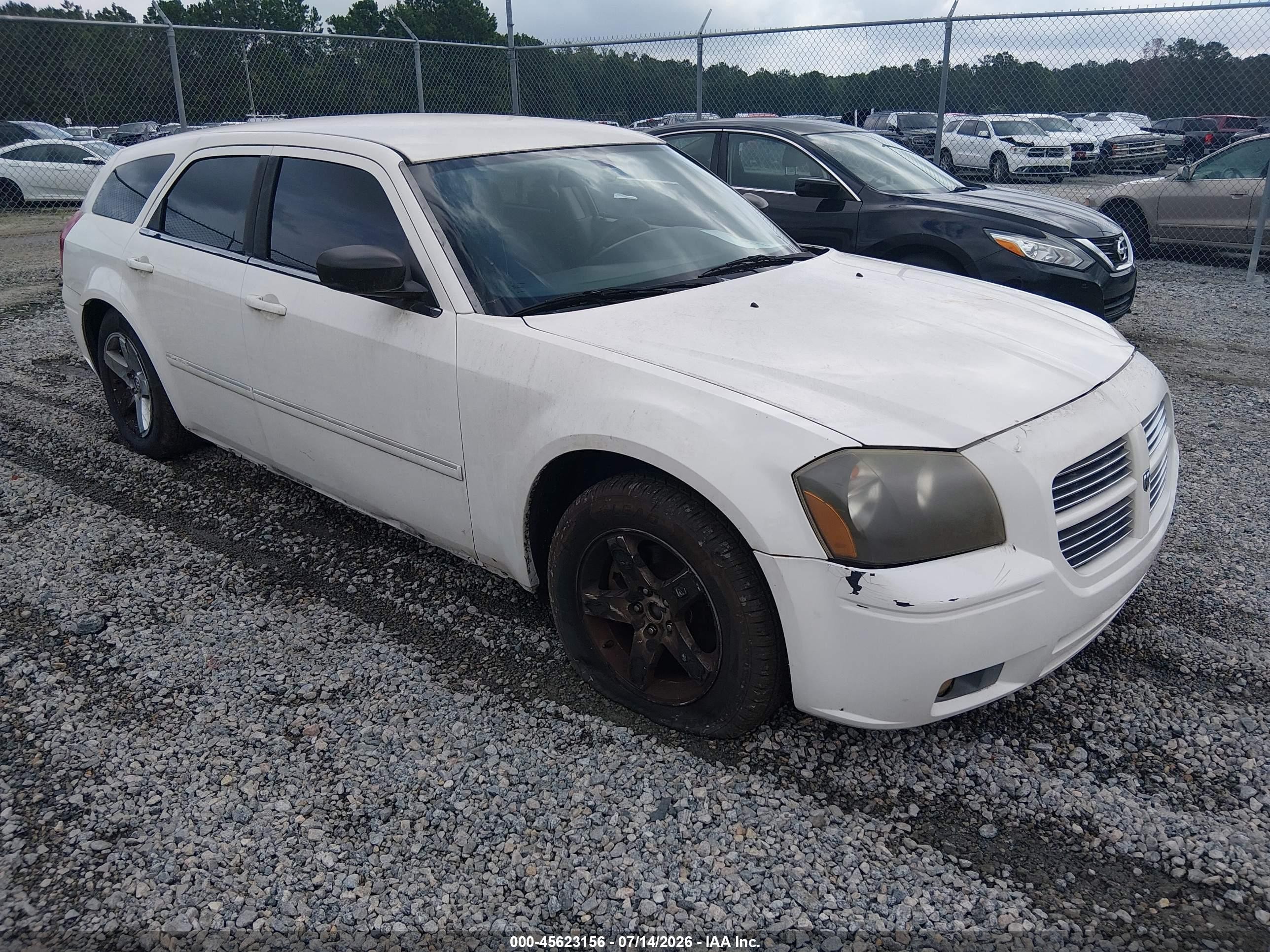 2007 Dodge Magnum, VIN 2D4FV47V87H894083 — Normal wear