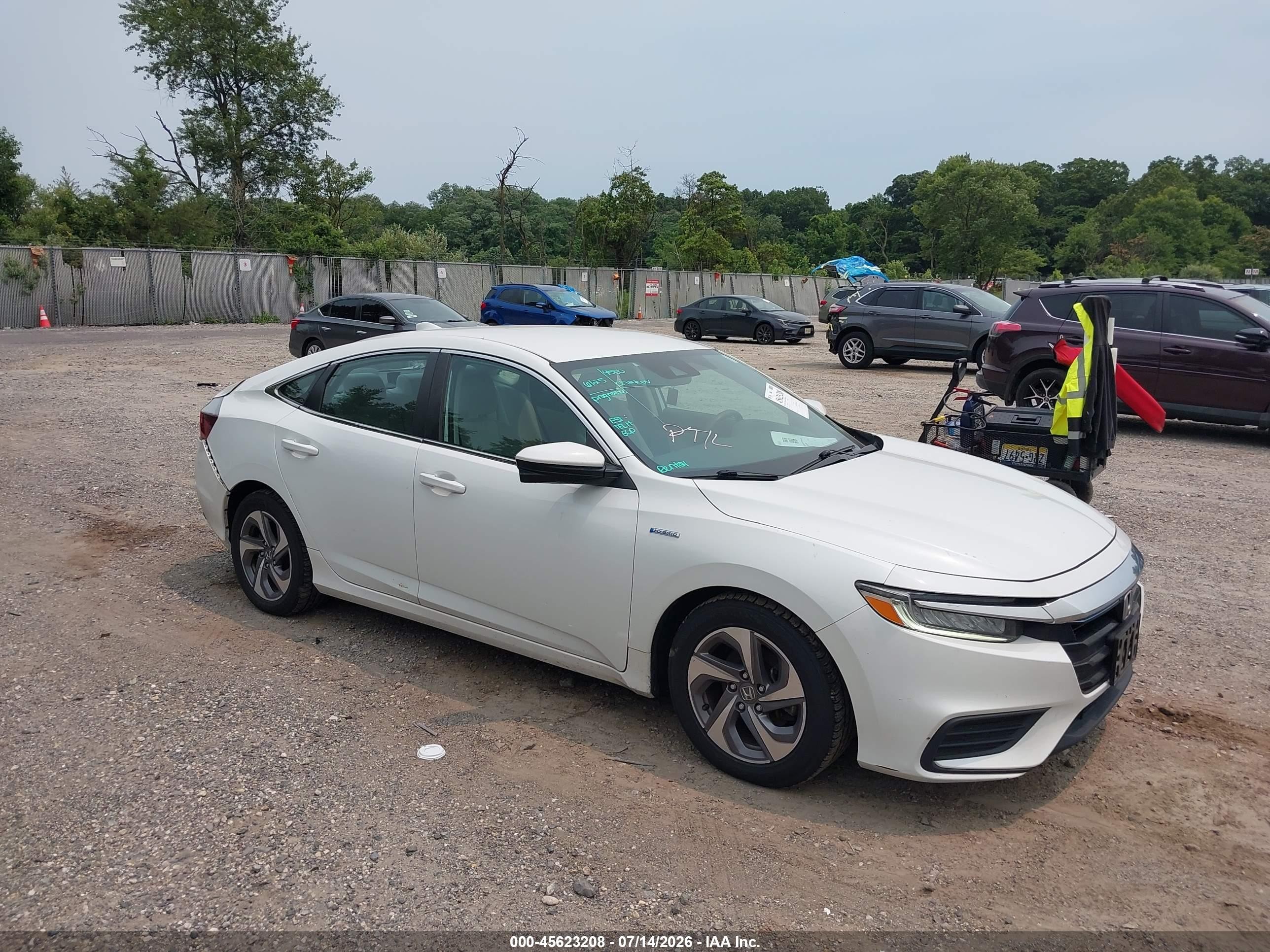2020 Honda Insight EX, VIN 19XZE4F5XLE011070 — Зад